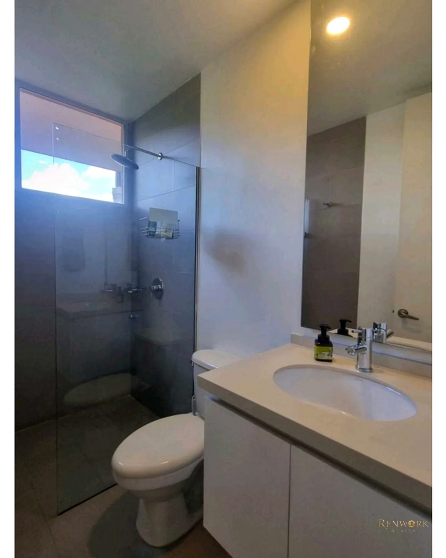 APARTAMENTO DE LUJO FRENTE AL COLEGIO MONTESSORI · foto 13