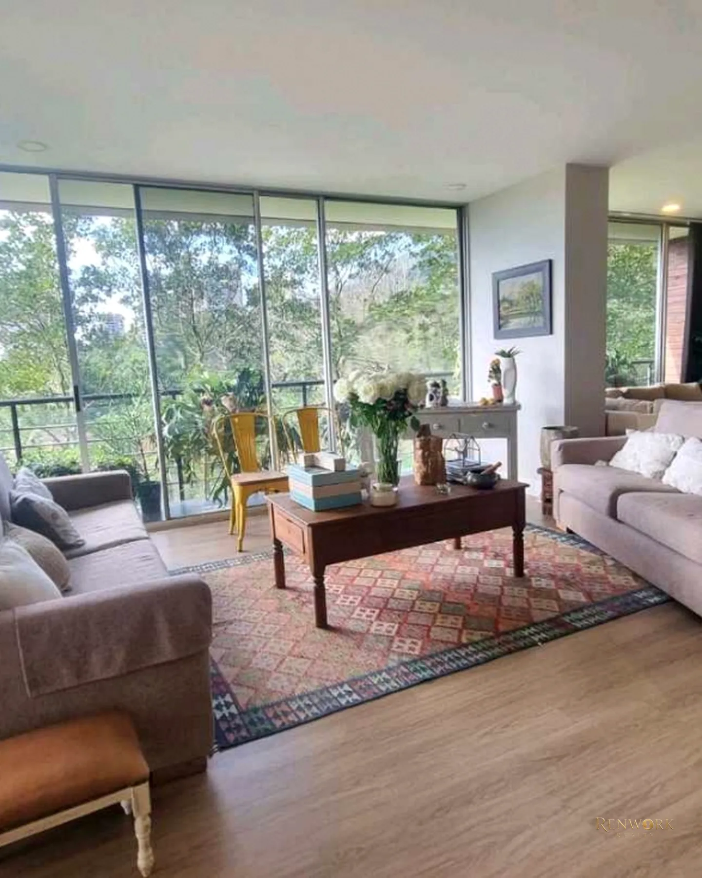 APARTAMENTO DE LUJO FRENTE AL COLEGIO MONTESSORI · foto 2