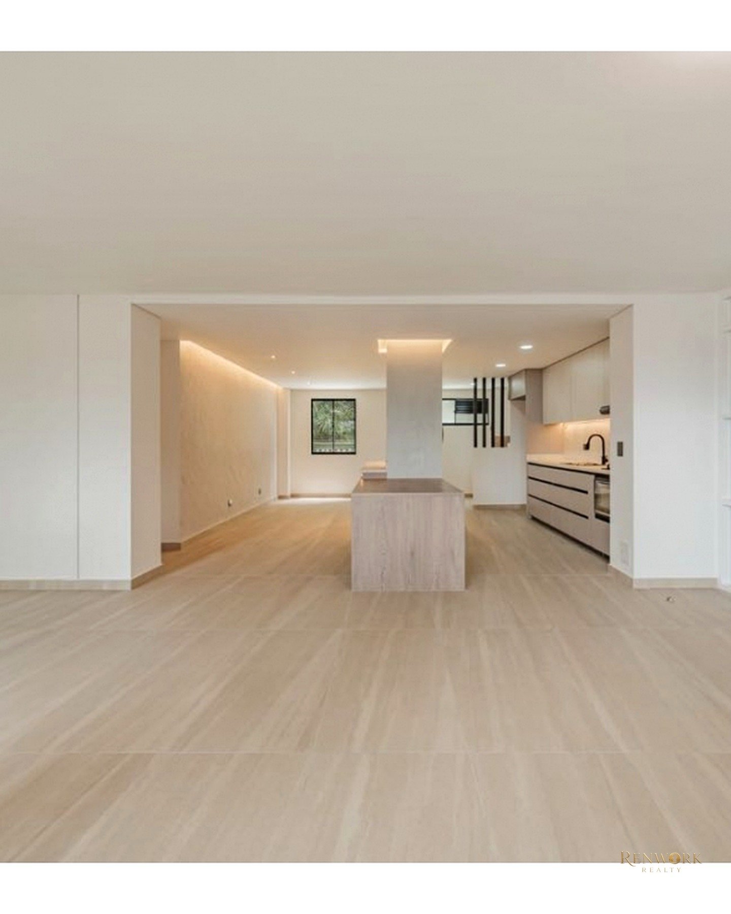 Vista de ✨ APARTAMENTO DE LUJO RENOVADO EN LA LINDE – CERCA DE PROVENZA ✨