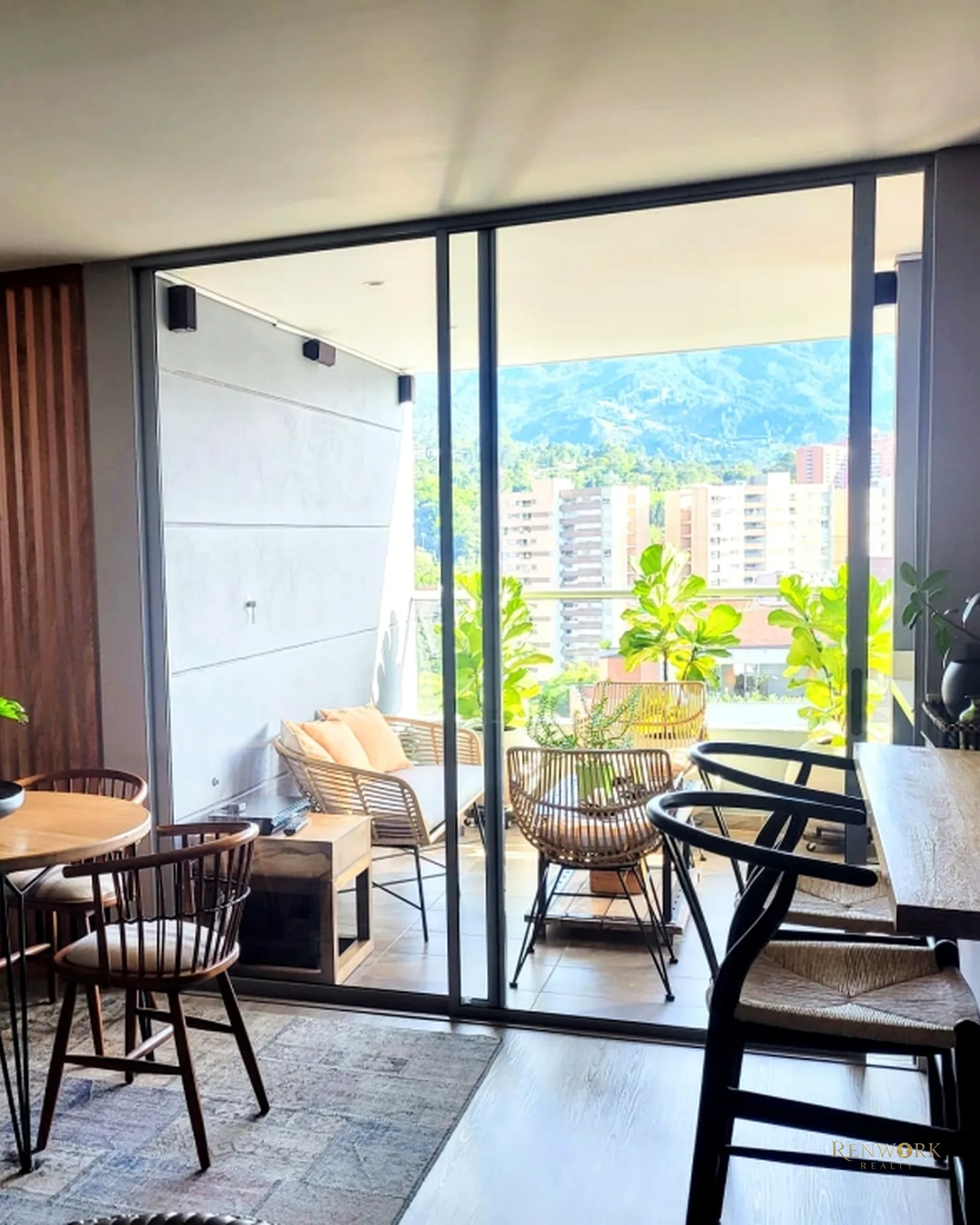 APARTAMENTO DE REVISTA EN ENVIGADO – LOS MESA. VENTA · foto 13
