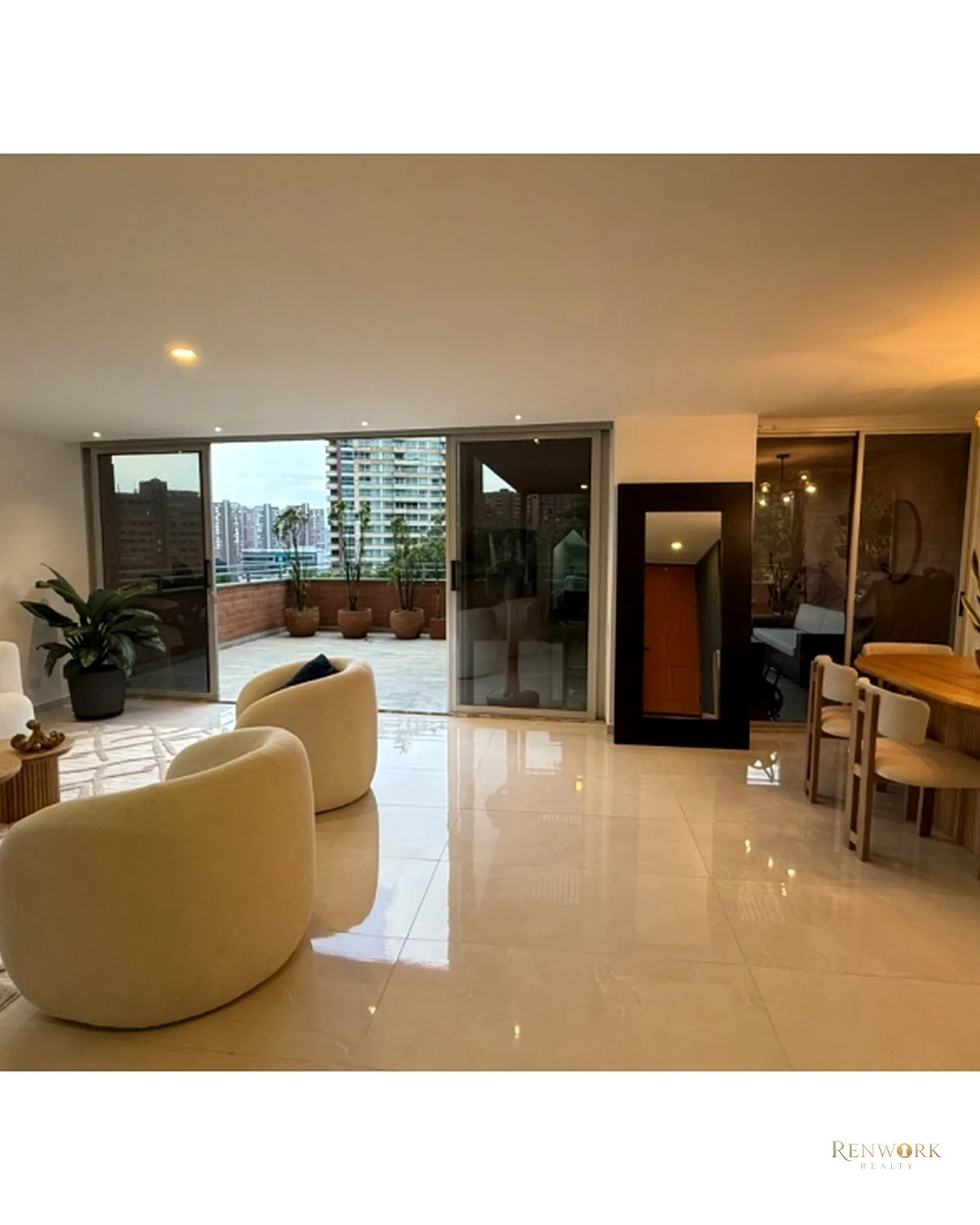 APARTAMENTO DÚPLEX CON TERRAZA PRIVADA - EL TESORO - MEDELLIN · foto 6
