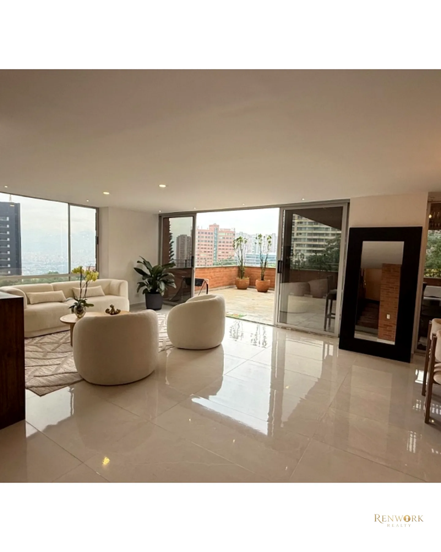 APARTAMENTO DÚPLEX CON TERRAZA PRIVADA - EL TESORO - MEDELLIN · foto 5
