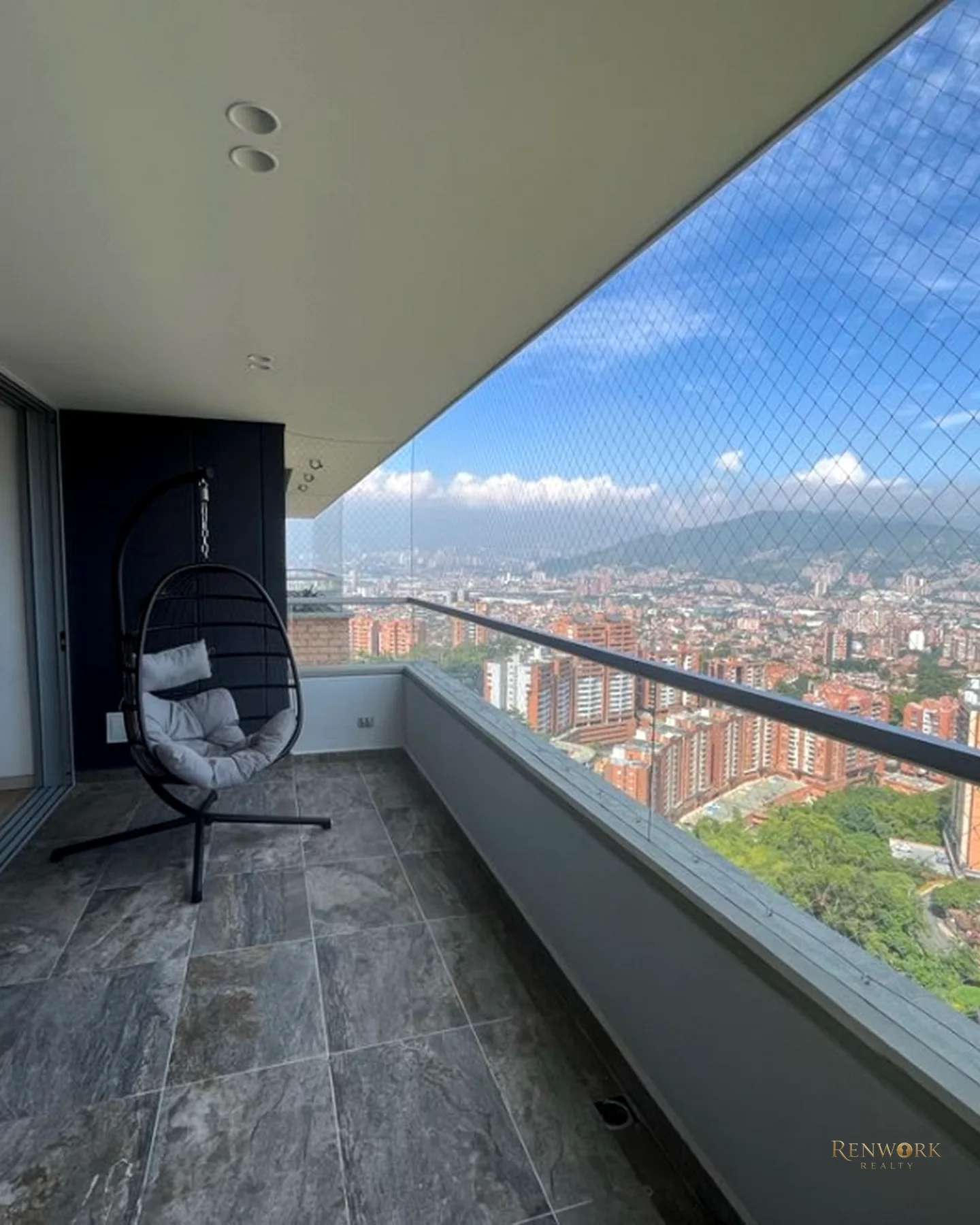 APARTAMENTO DUPLEX CON TERRAZA Y JACUZZI EN ENVIGADO/LOS MESA/ 291MT2 · foto 14