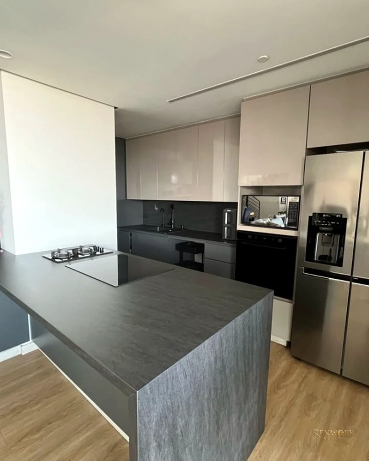 APARTAMENTO DUPLEX CON TERRAZA Y JACUZZI EN ENVIGADO/LOS MESA/ 291MT2 · foto 3