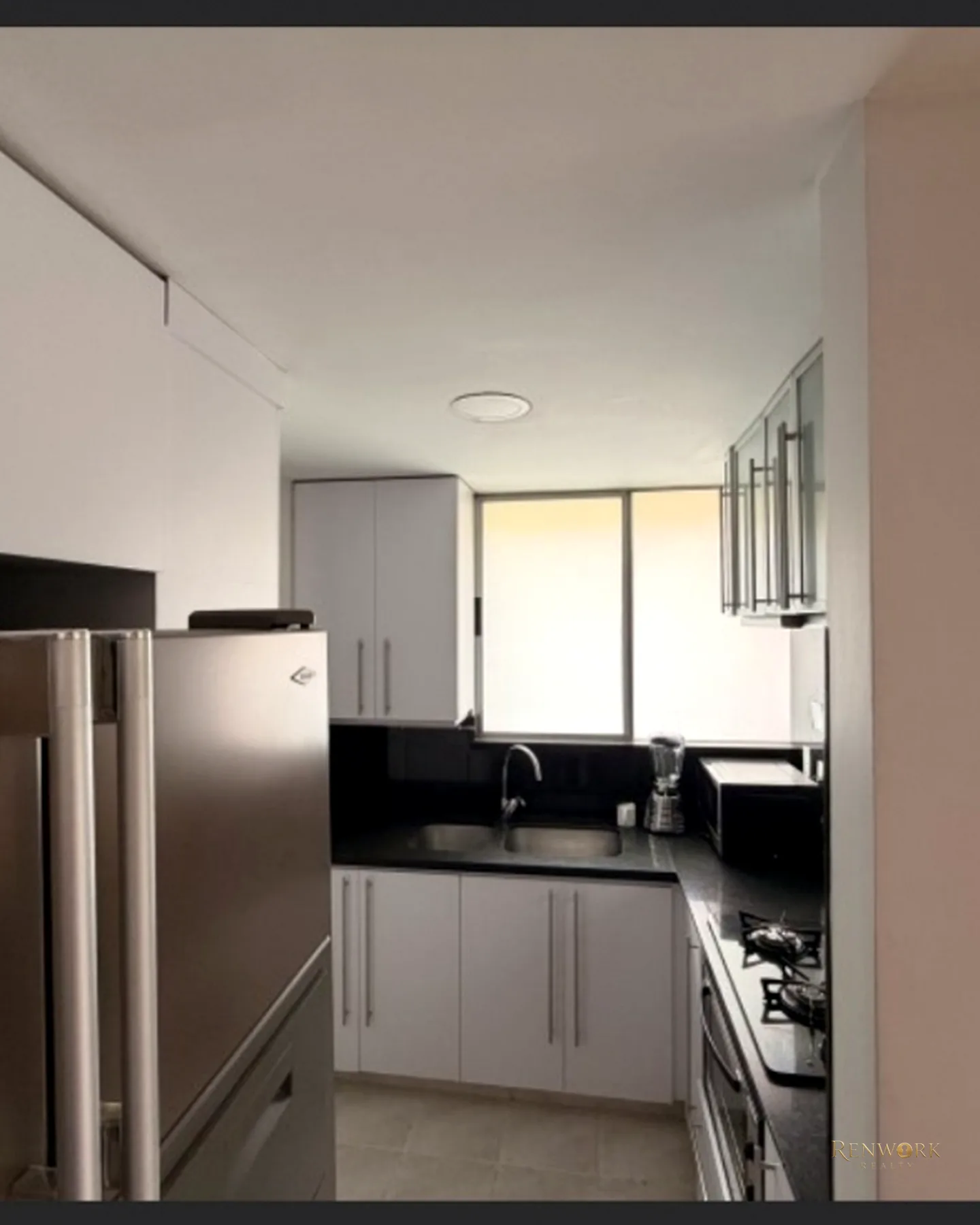 APARTAMENTO DÚPLEX EN EL POBLADO · foto 3
