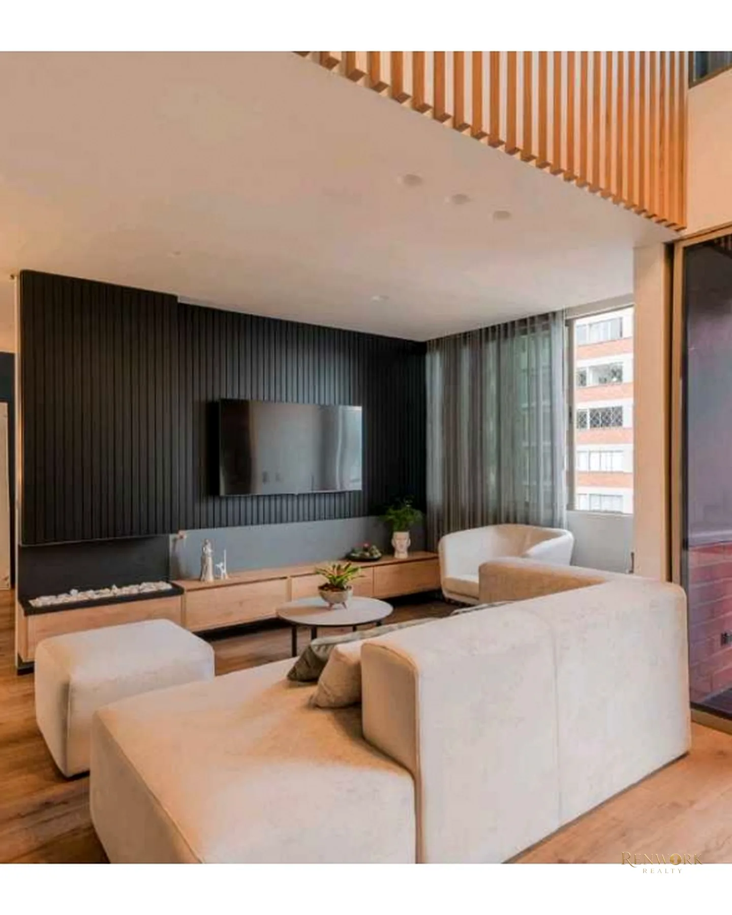 APARTAMENTO DÚPLEX EN VENTA EL POBLADO, SECTOR PADRE MARIANITO. · foto 2