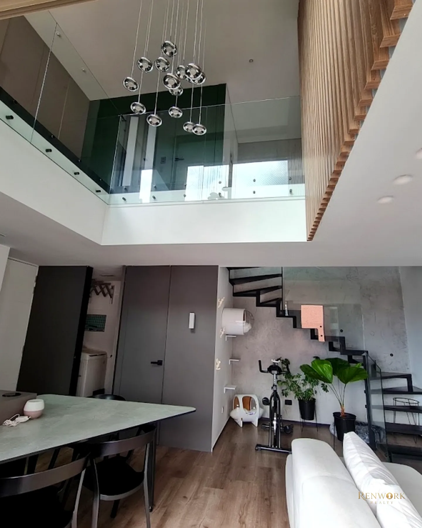APARTAMENTO DÚPLEX EN VENTA EL POBLADO, SECTOR PADRE MARIANITO. · foto 8