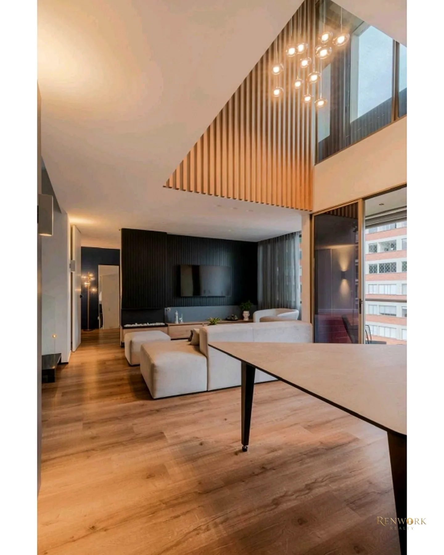 APARTAMENTO DÚPLEX EN VENTA EL POBLADO, SECTOR PADRE MARIANITO. · foto 1