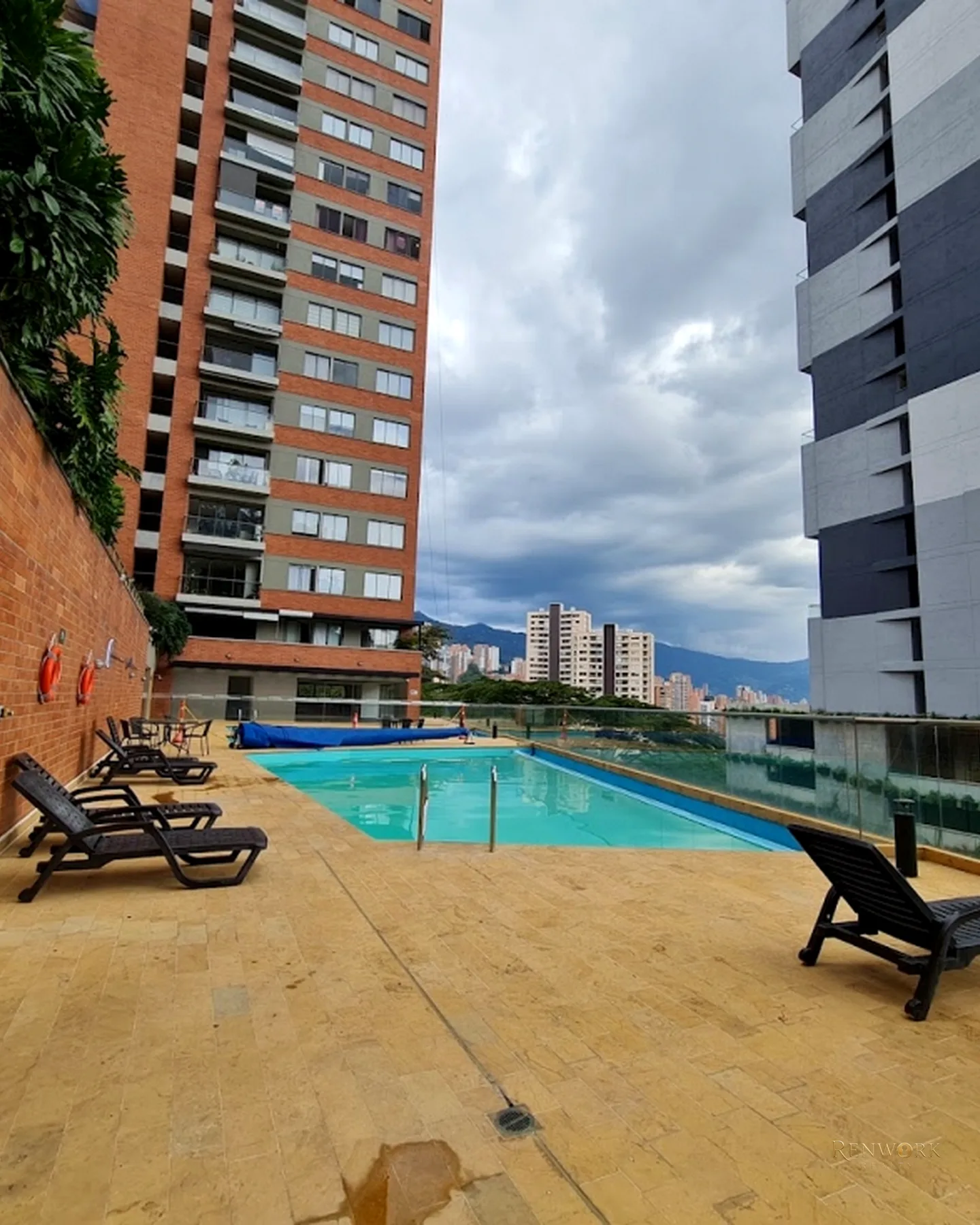 APARTAMENTO DÚPLEX EN VENTA EL POBLADO, SECTOR PADRE MARIANITO. · foto 21