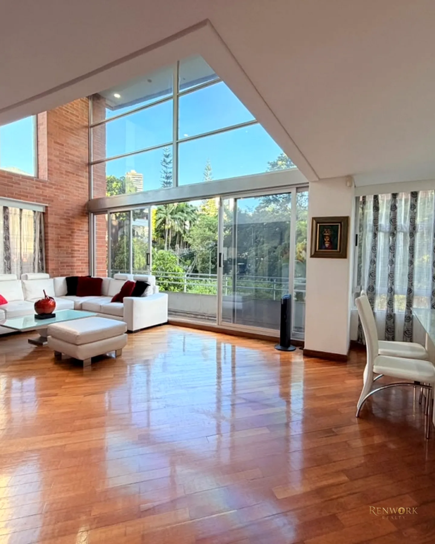 APARTAMENTO DUPLEX EN VENTA Y ARRENDAMIENTO POBLADO · foto 3