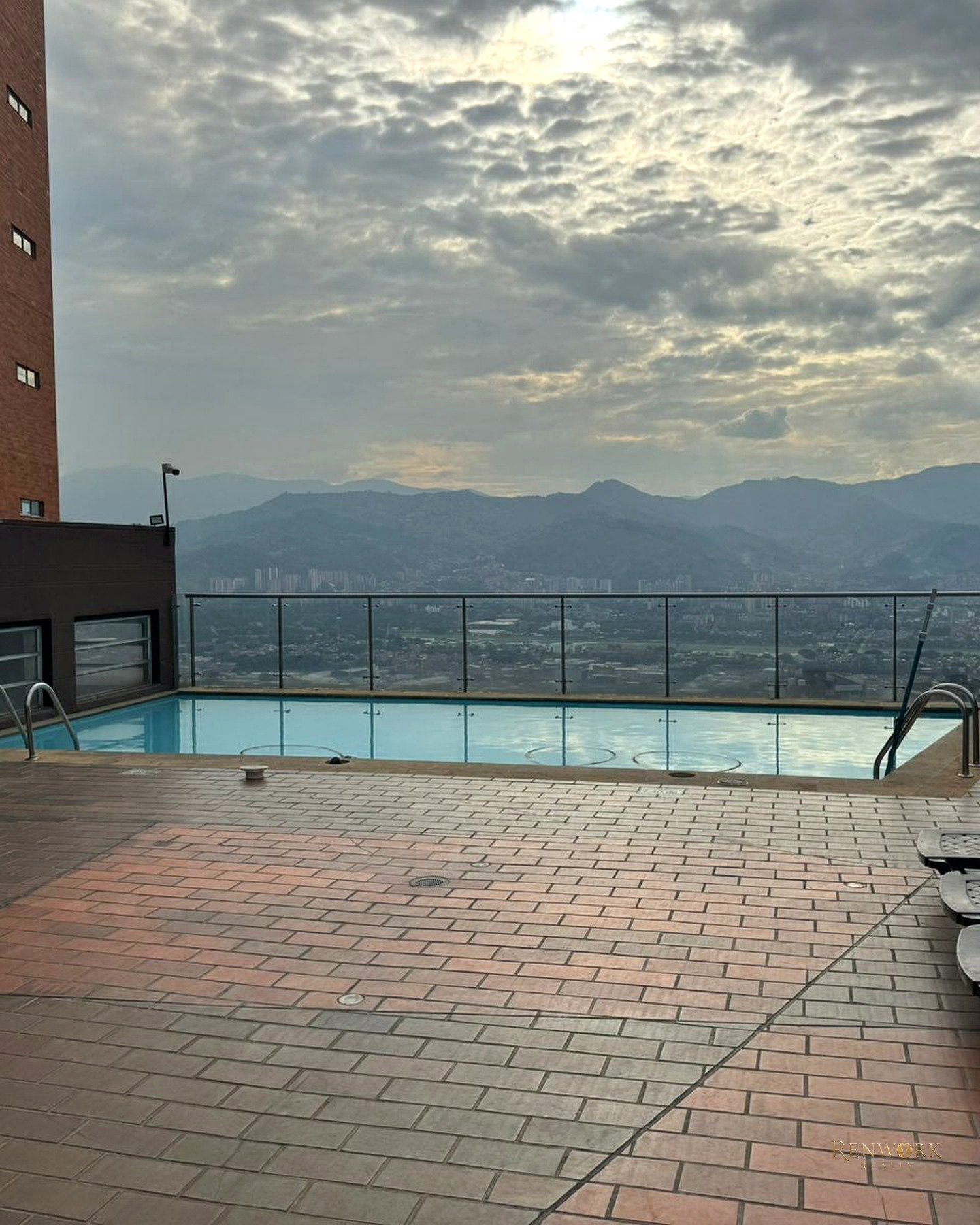 APARTAMENTO DUPLEX PARA LA VENTA EN LAS PALMAS MEDELLIN · foto 20