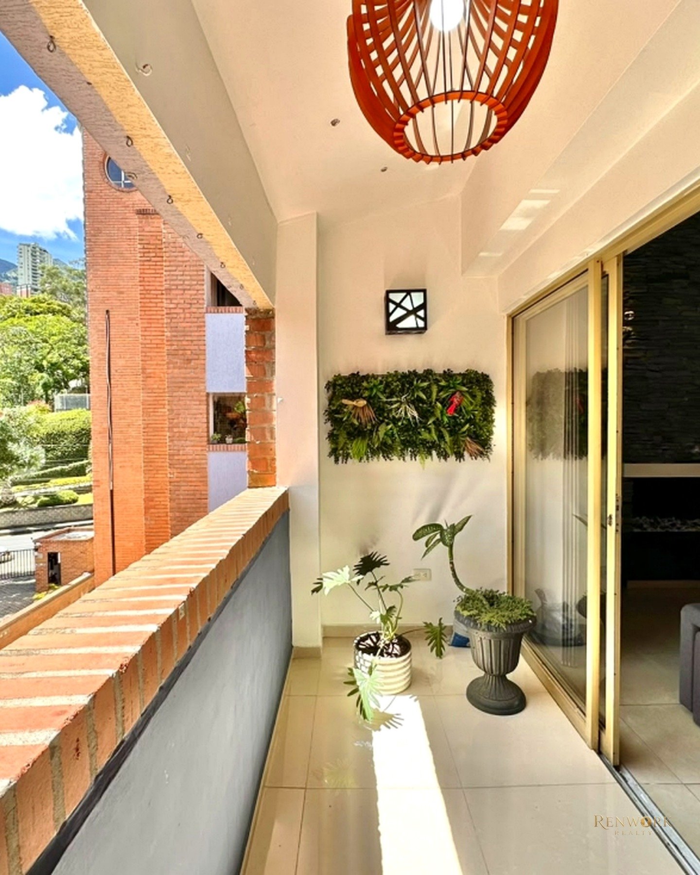 APARTAMENTO DÚPLEX PARA VENTA EN EL POBLADO, TRANSVERSAL INFERIOR · foto 4