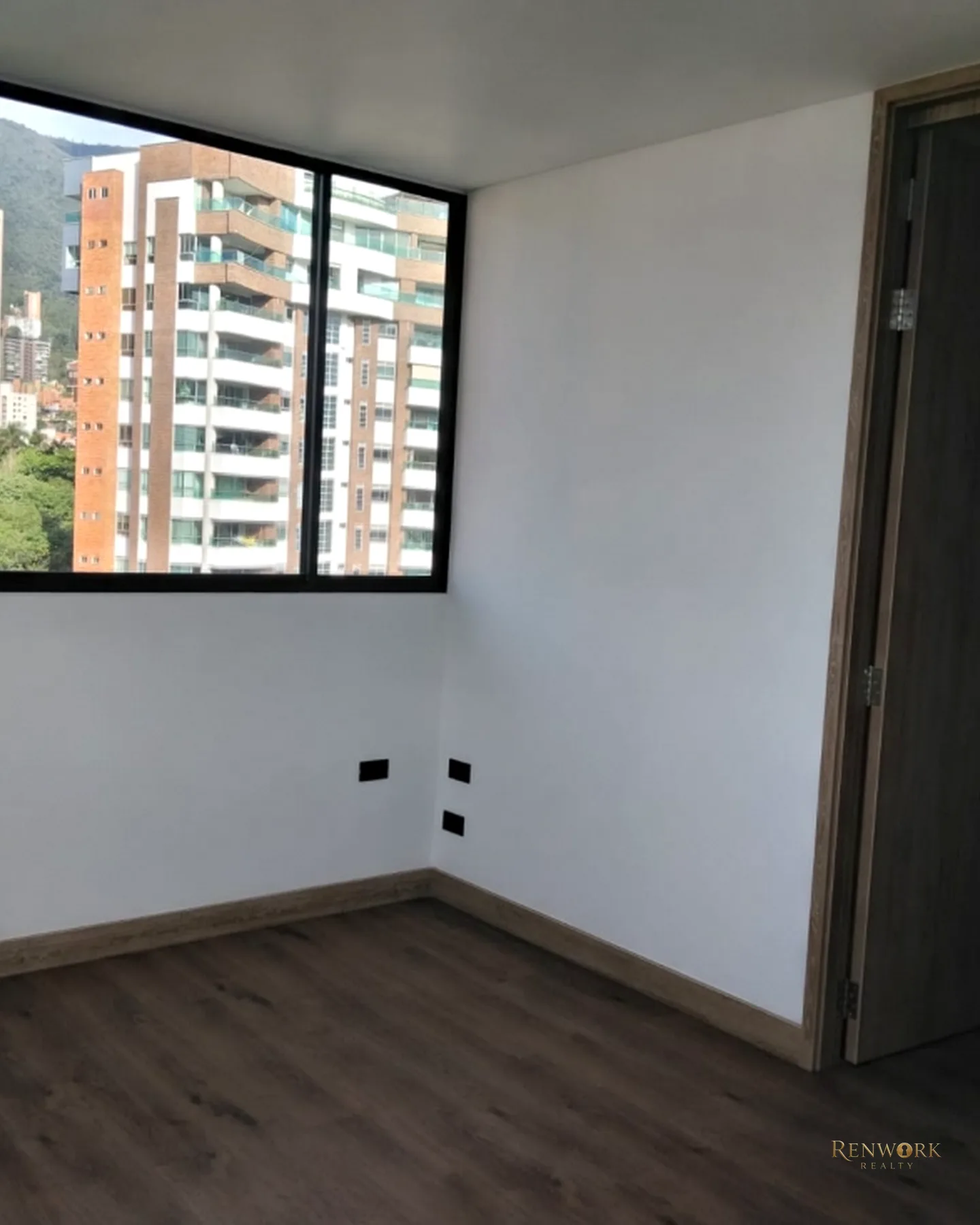 APARTAMENTO EN CASTROPOL PARA LA VENTA · foto 6