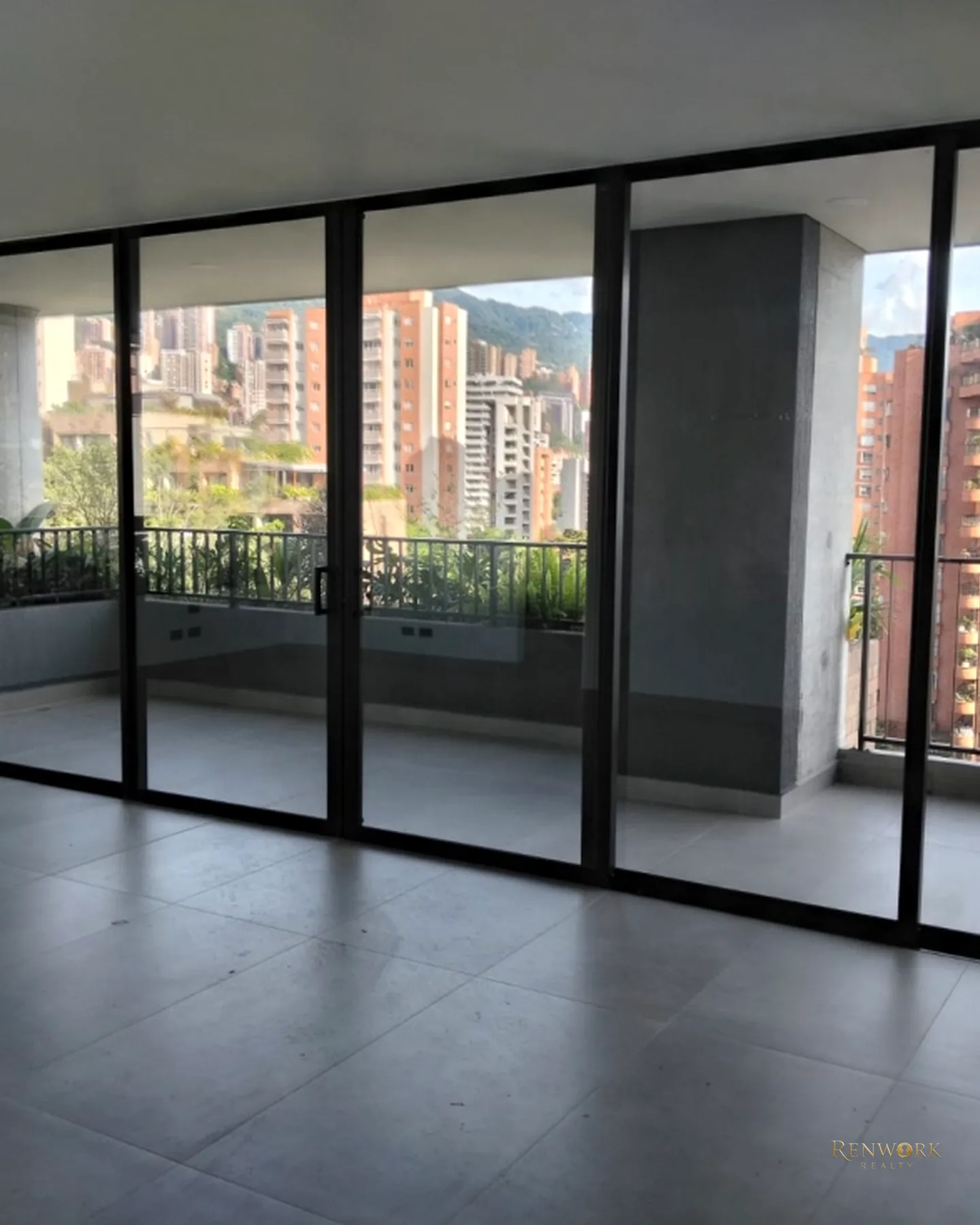 APARTAMENTO EN CASTROPOL PARA LA VENTA · foto 7