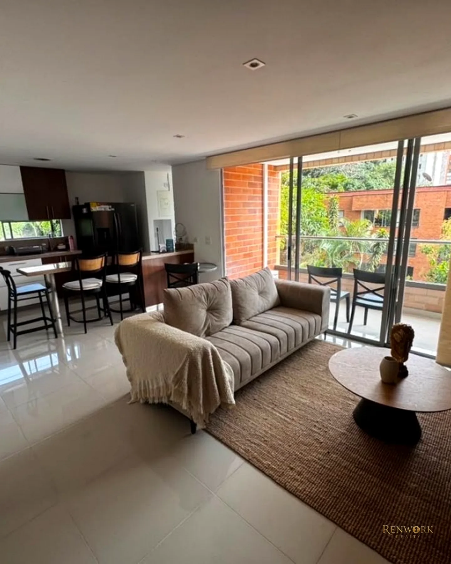 APARTAMENTO EN EL POBLADO, SECTOR ALEJANDRIA · foto 3