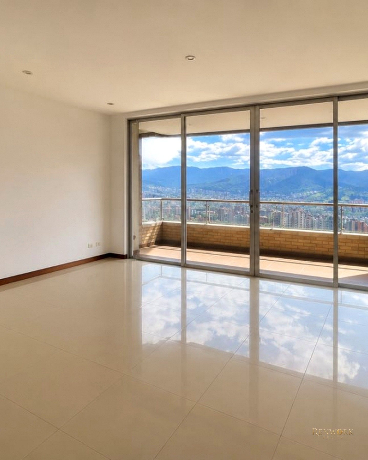 APARTAMENTO EN EL POBLADO SECTOR LAS SANTAS · foto 3