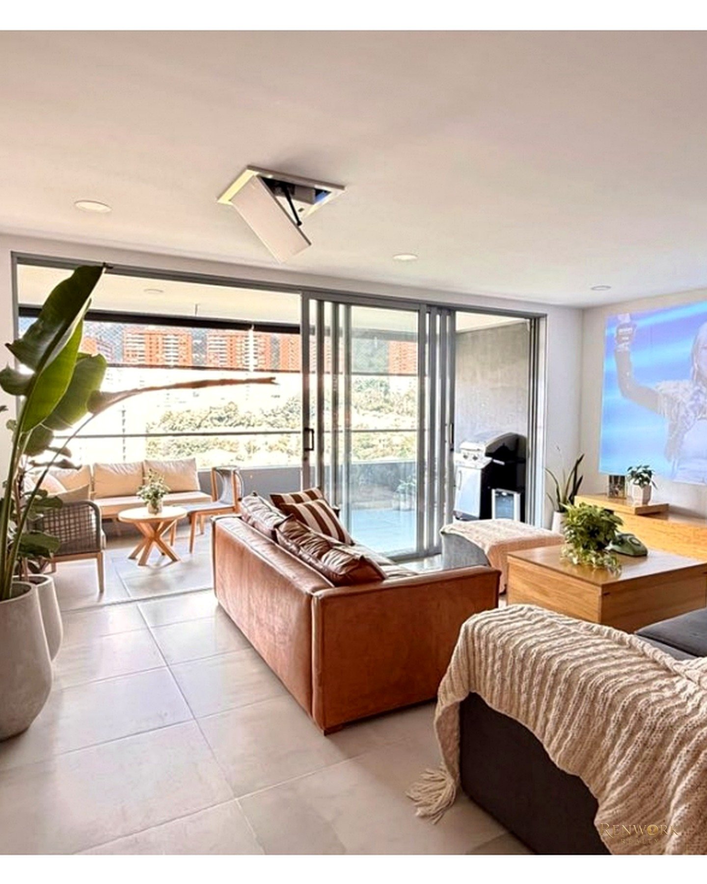 Vista de APARTAMENTO EN ENVIGADO LAS BRUJAS 3 ALCOBAS C. SERVICIO