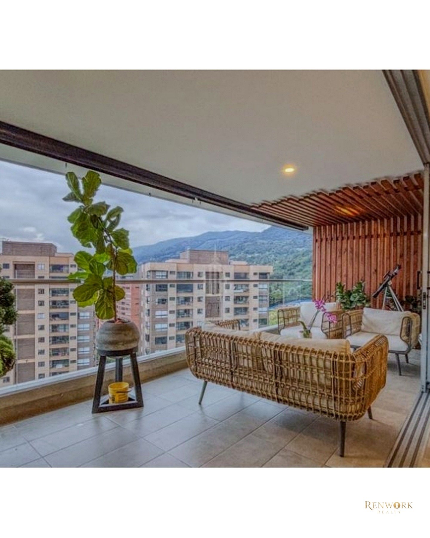 APARTAMENTO EN ENVIGADO, SECTOR LOMA DE LAS BRUJAS · foto 3
