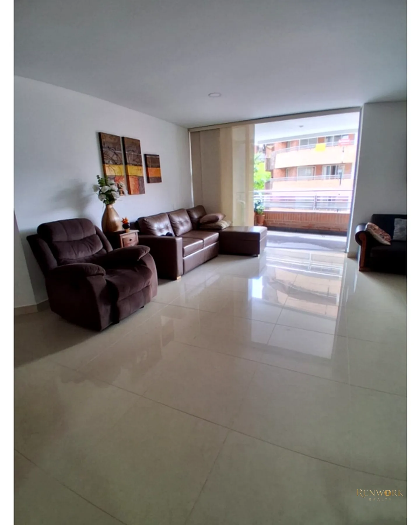 APARTAMENTO EN LAURELES CERCA AL PRIMER PARQUE · foto 1
