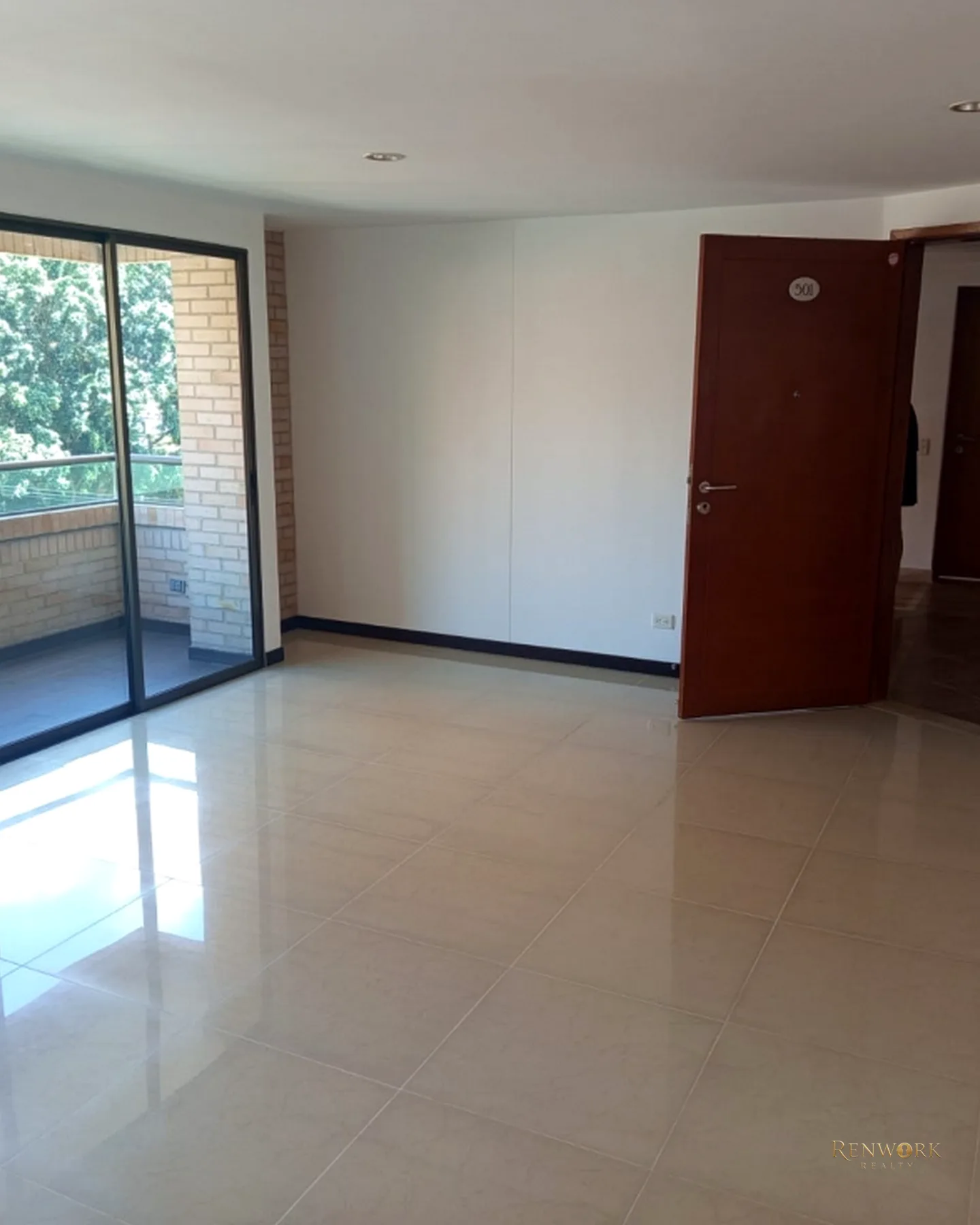 APARTAMENTO EN LAURELES CERCA AL PRIMER PARQUE · foto 2