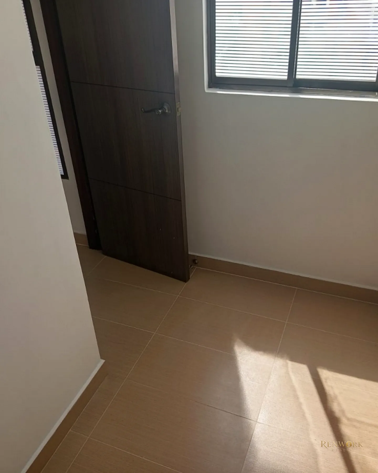APARTAMENTO EN LAURELES CERCA AL PRIMER PARQUE · foto 3