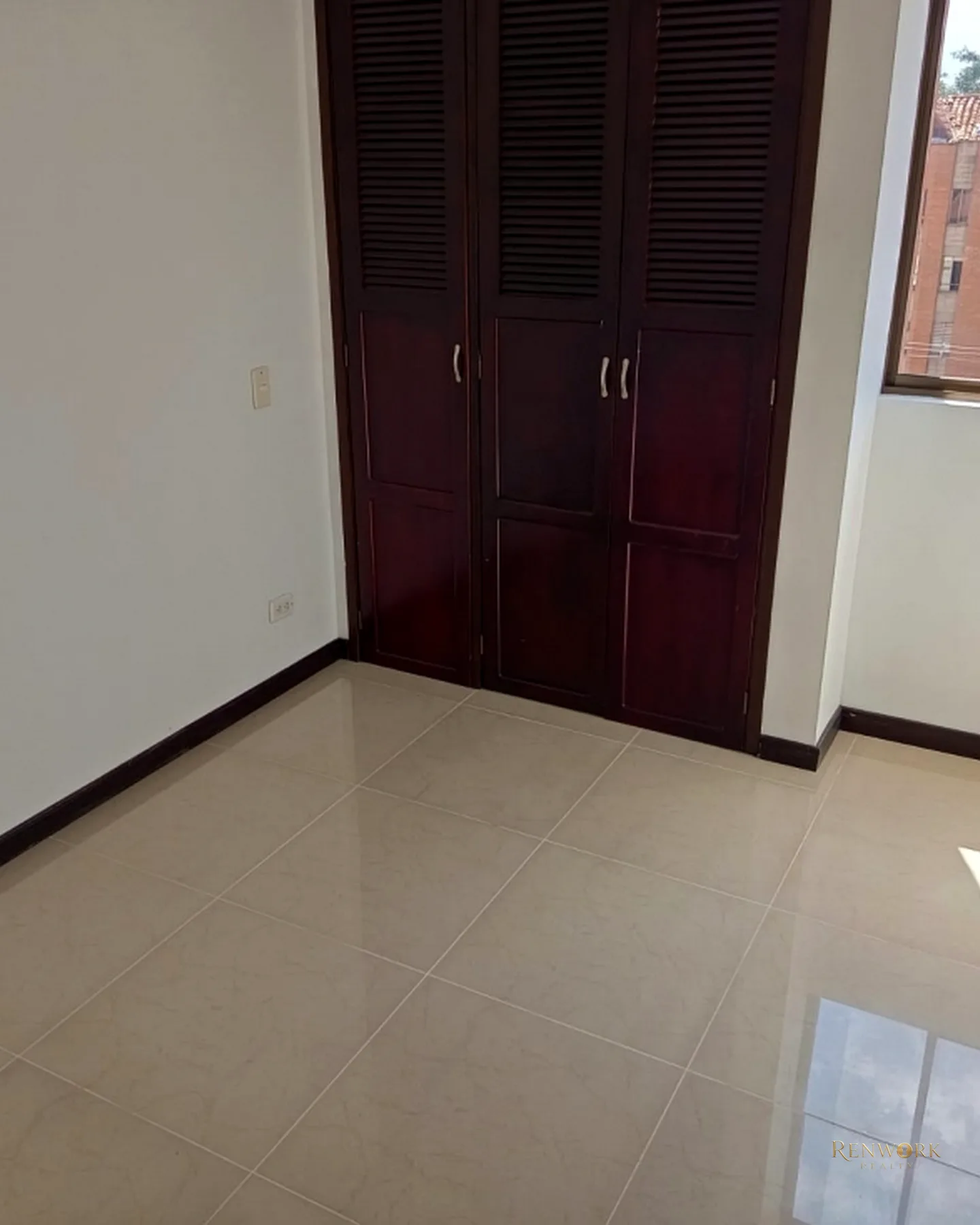 APARTAMENTO EN LAURELES CERCA AL PRIMER PARQUE · foto 9