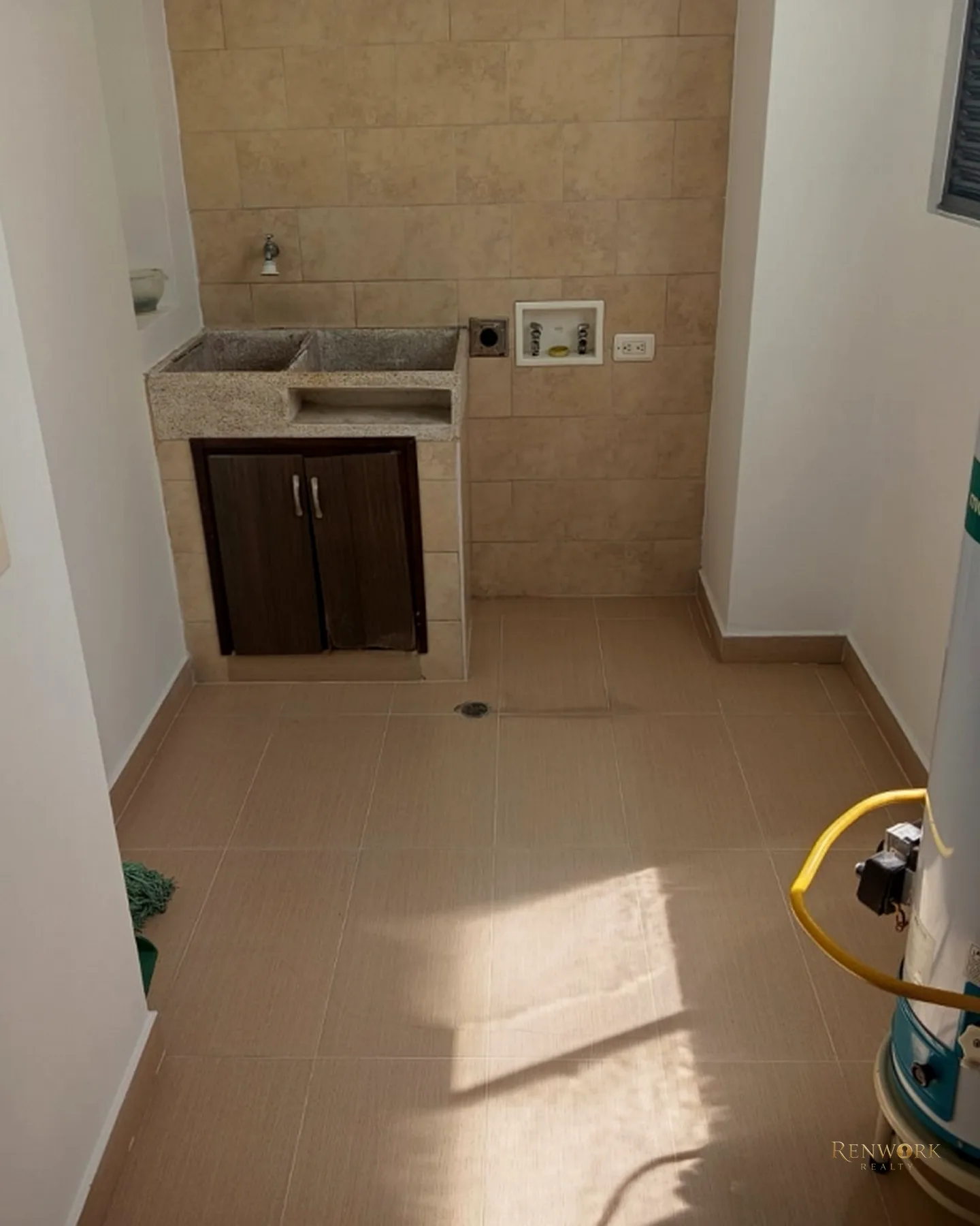APARTAMENTO EN LAURELES CERCA AL PRIMER PARQUE · foto 15