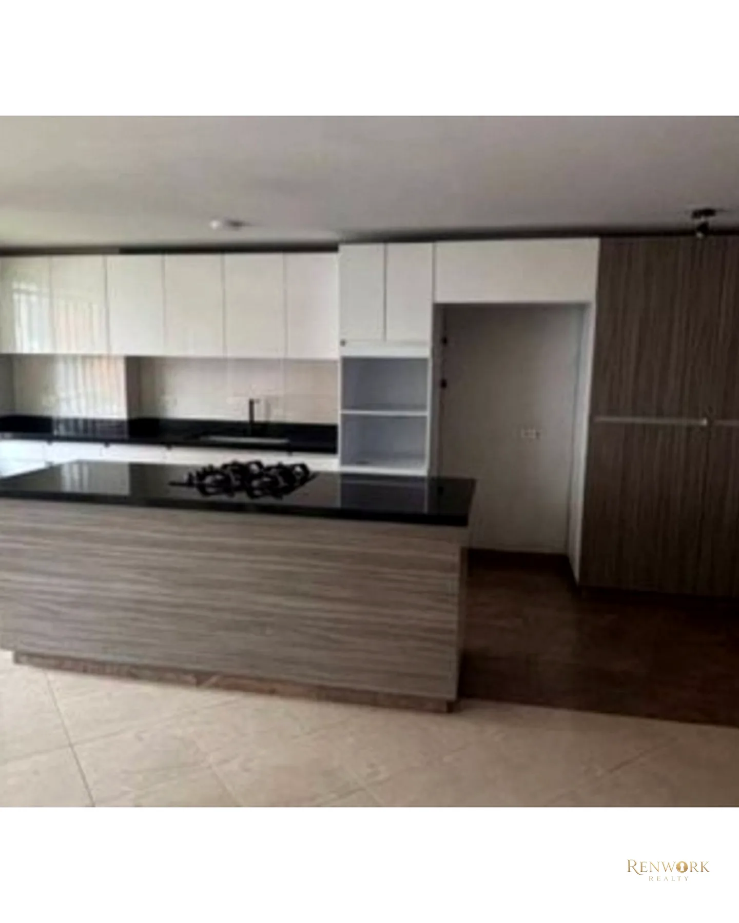 APARTAMENTO EN LAURELES EXCELENTE UBICACION · foto 3