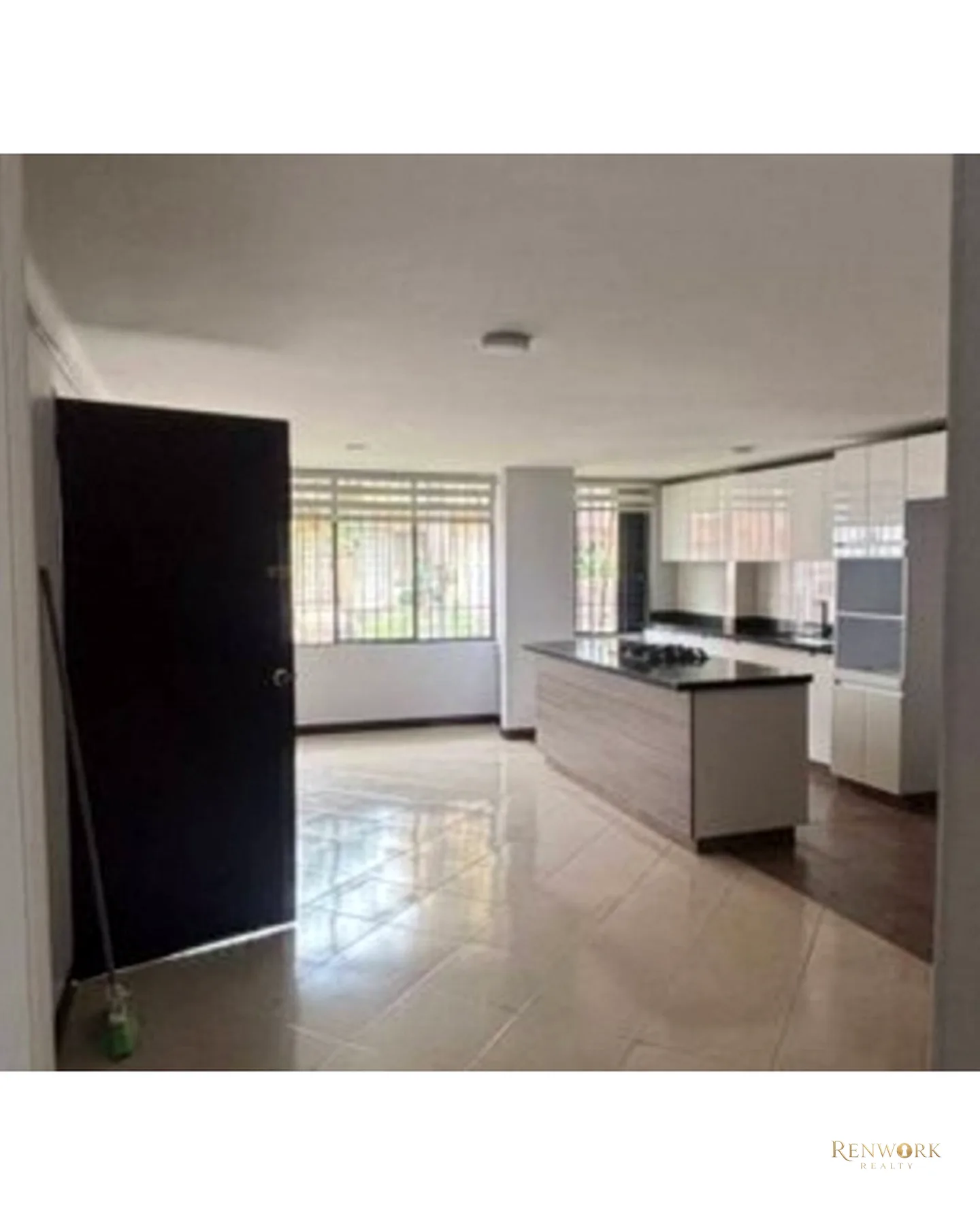 APARTAMENTO EN LAURELES EXCELENTE UBICACION · foto 1