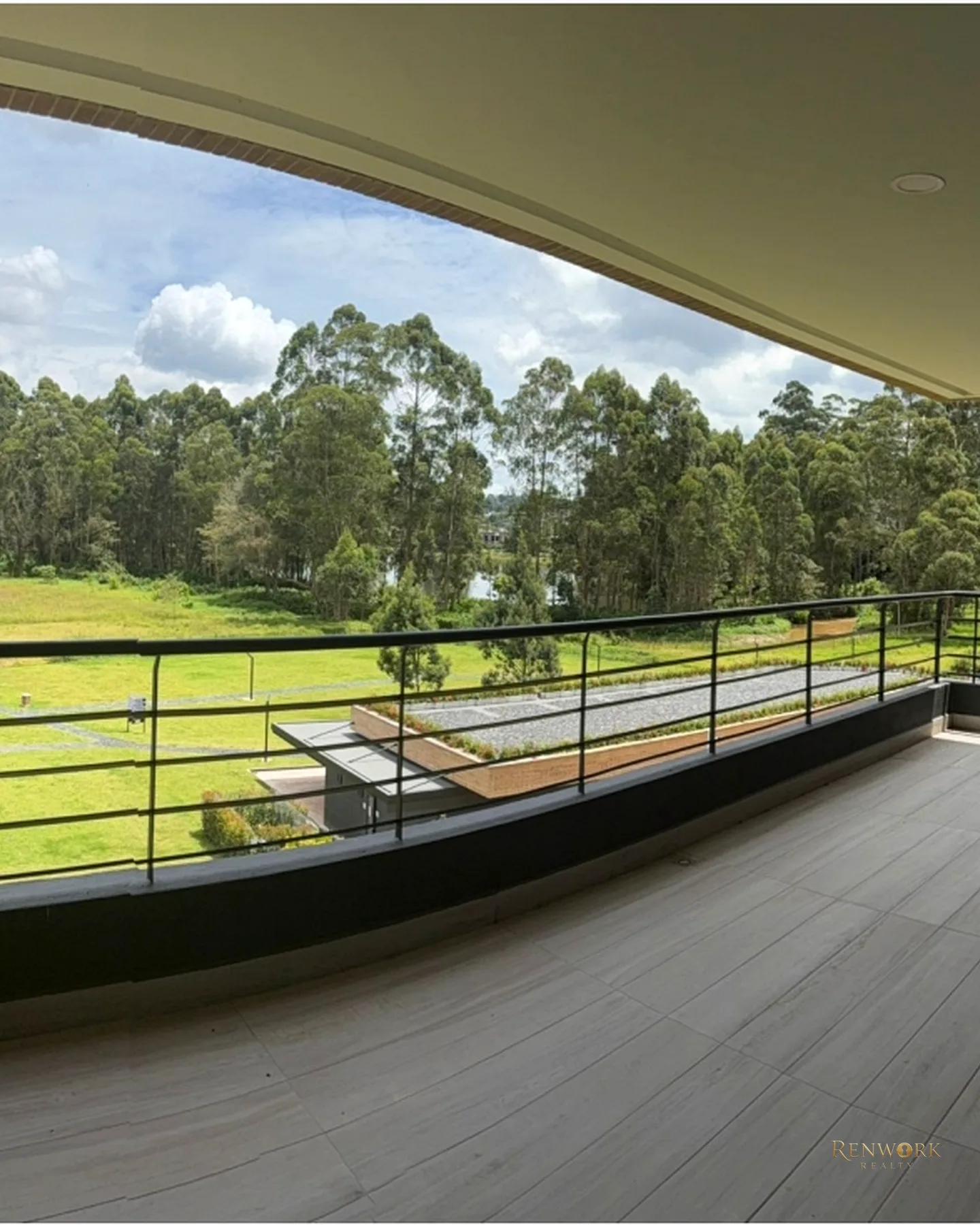 APARTAMENTO EN LLANOGRANDE EN HARAS DE SANTA LUCIA · foto 5