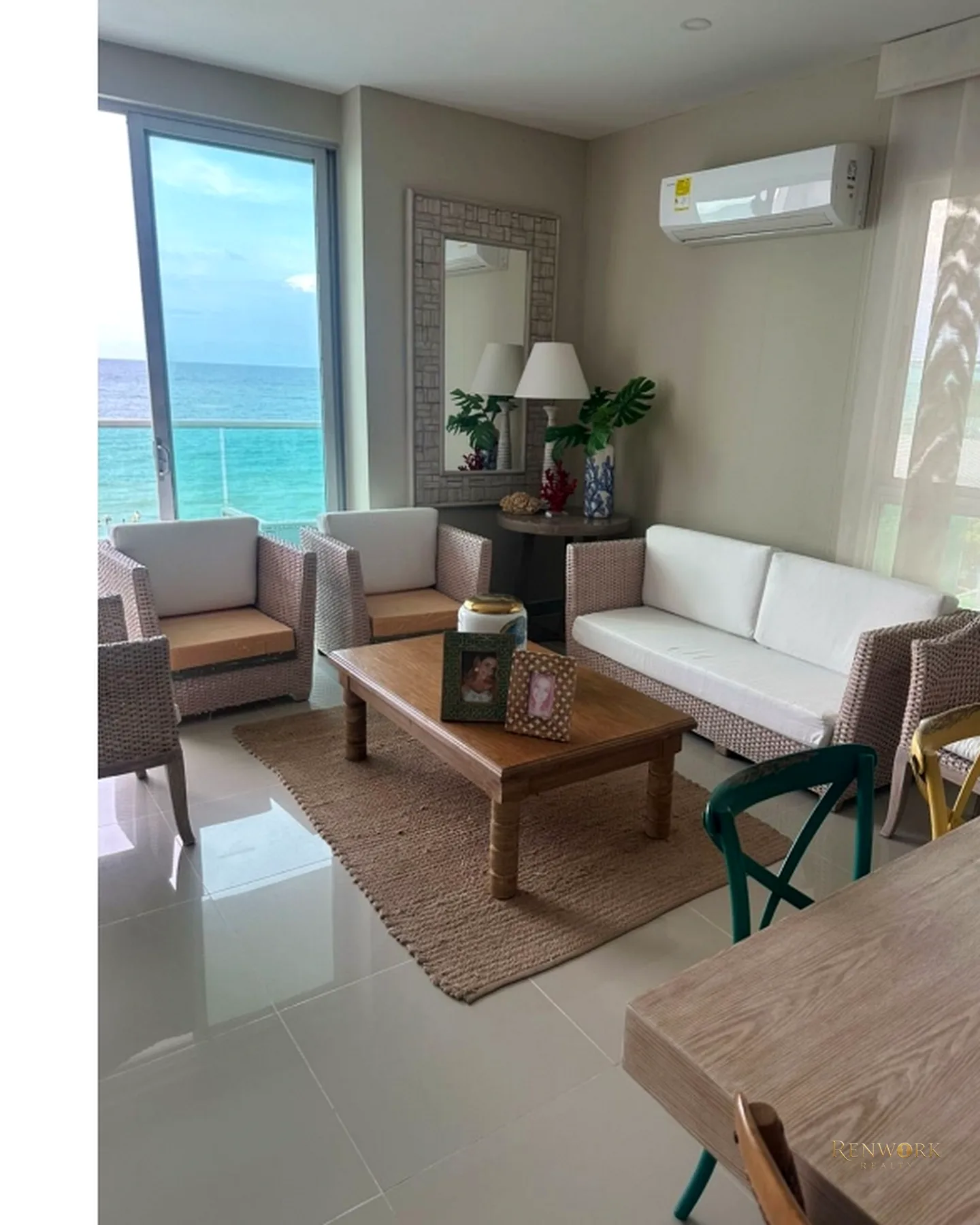APARTAMENTO EN PRIMERA ENSENADA FRENTE AL MAR EN COVEÑAS💰$1.25M 🌊🏝️ · foto 1