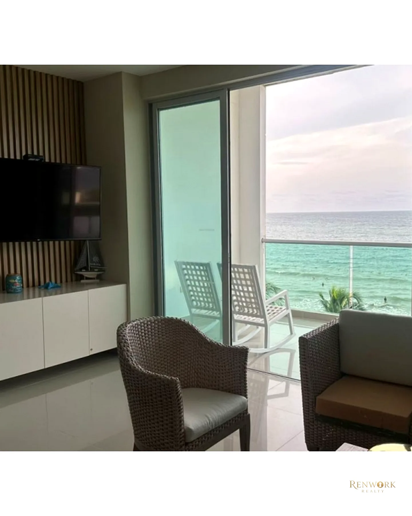 APARTAMENTO EN PRIMERA ENSENADA FRENTE AL MAR EN COVEÑAS💰$1.25M 🌊🏝️ · foto 5