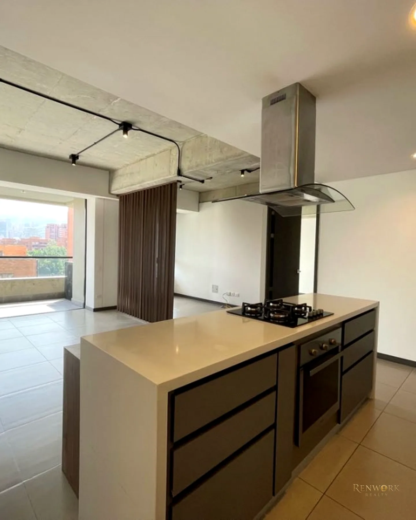 APARTAMENTO EN RENTA/VENTA. EL POBLADO📍 · foto 2