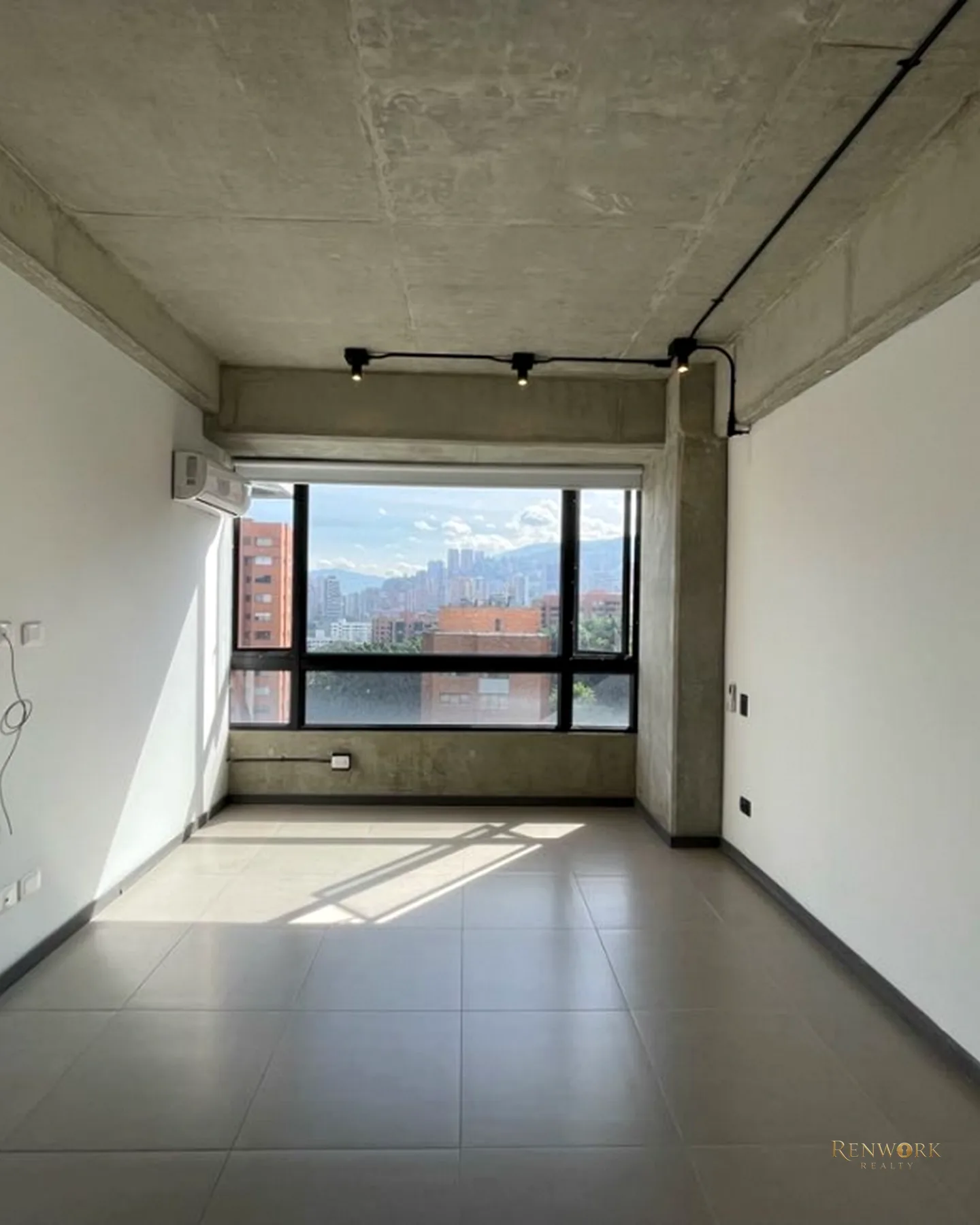APARTAMENTO EN RENTA/VENTA. EL POBLADO📍 · foto 6