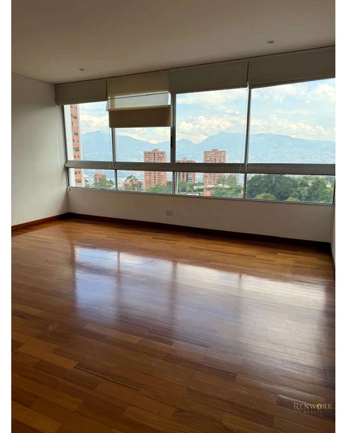 APARTAMENTO EN SECTOR DEL TESORO Y CLINICA DEL ROSARIO · foto 11
