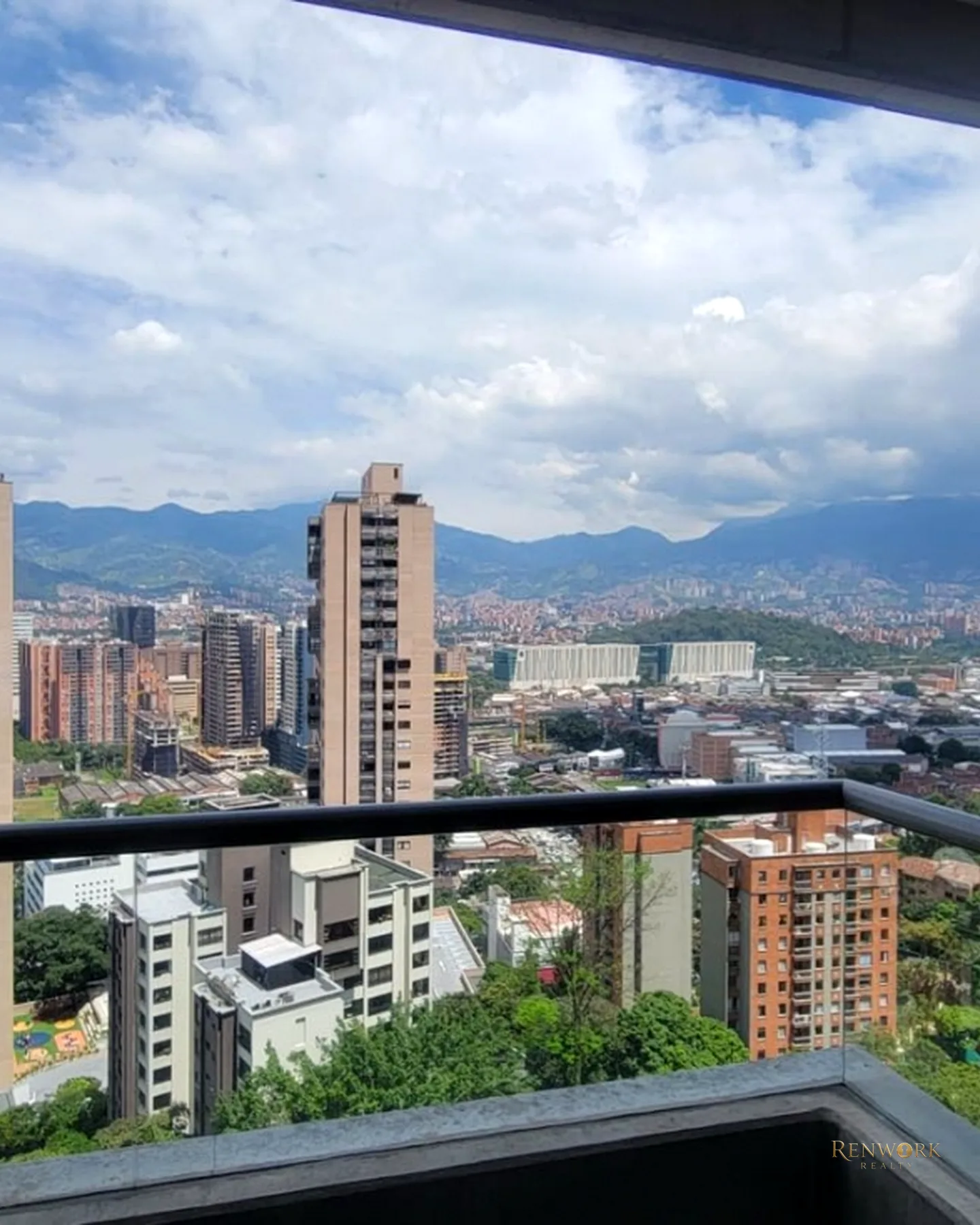 APARTAMENTO EN VENTA CASTROPOL EL POBLADO · foto 22