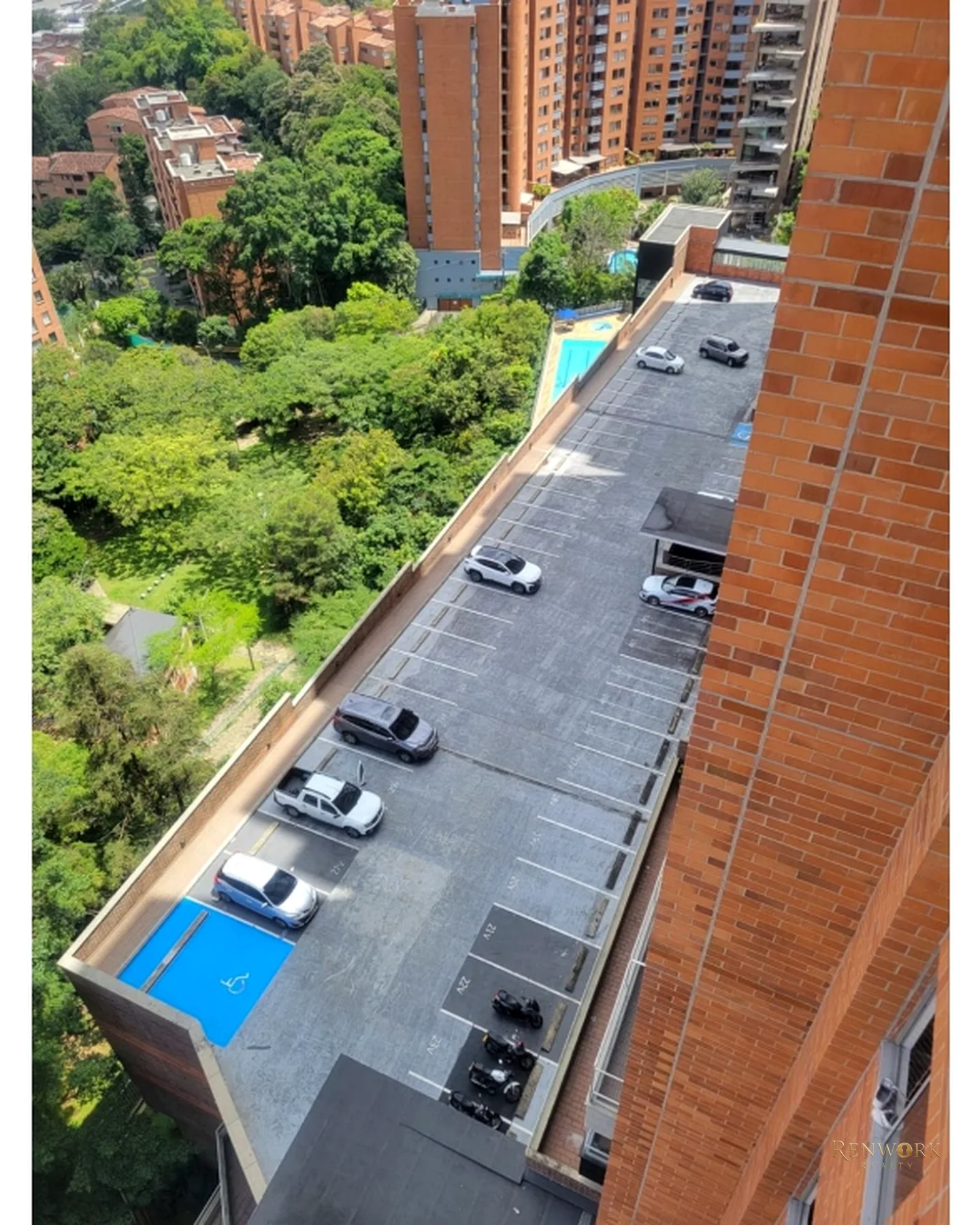APARTAMENTO EN VENTA CASTROPOL EL POBLADO · foto 23