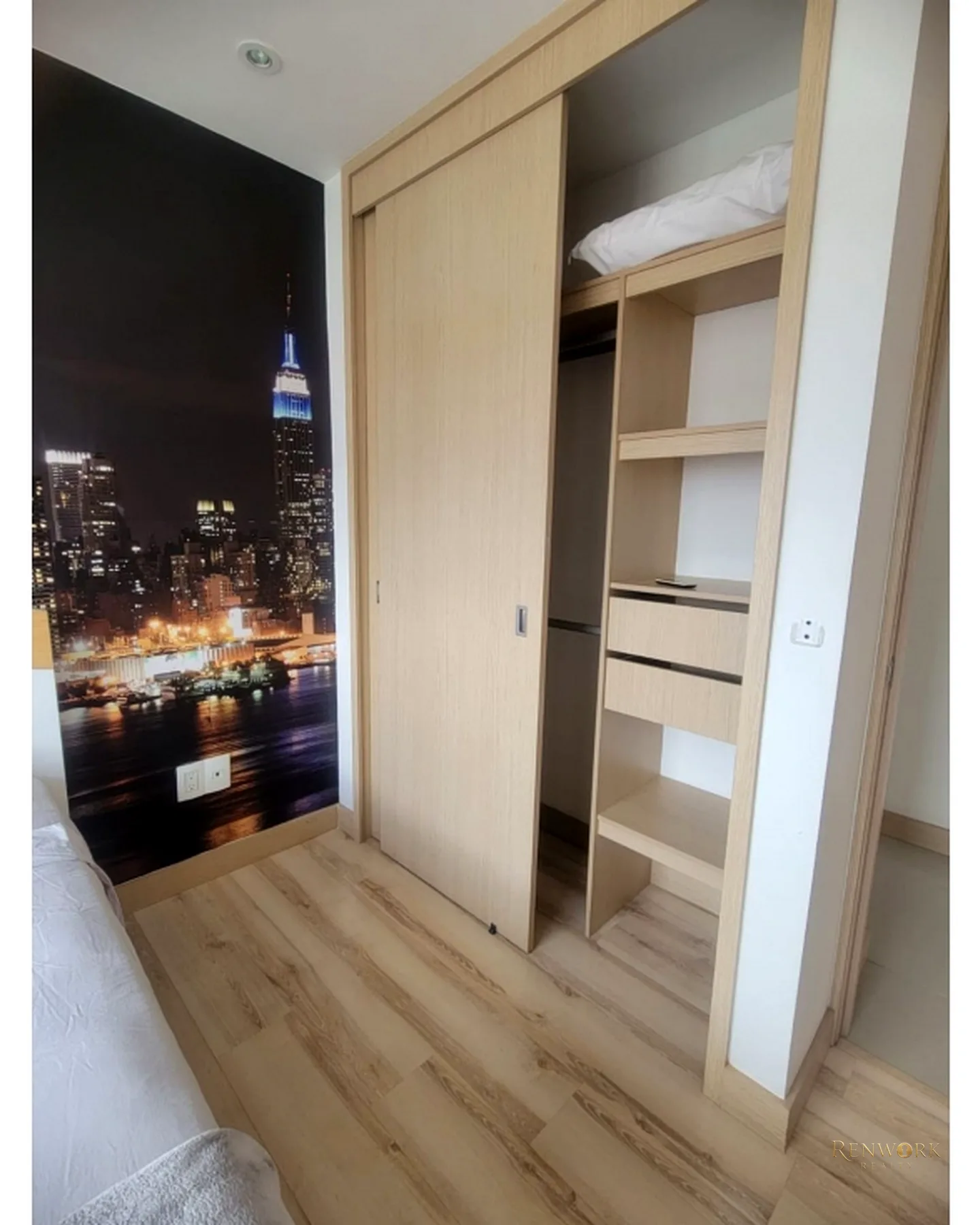 APARTAMENTO EN VENTA CASTROPOL EL POBLADO · foto 13