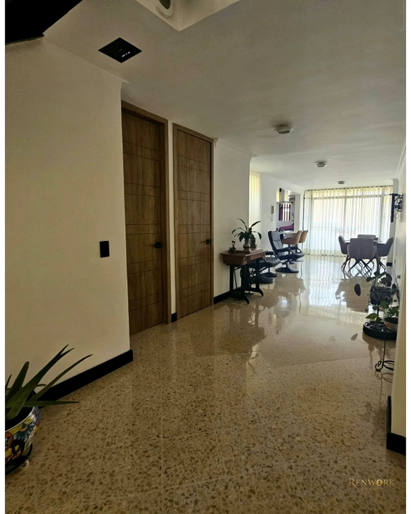 APARTAMENTO EN VENTA CERCA AL SEGUNDO PARQUE DE LAURELES · foto 7