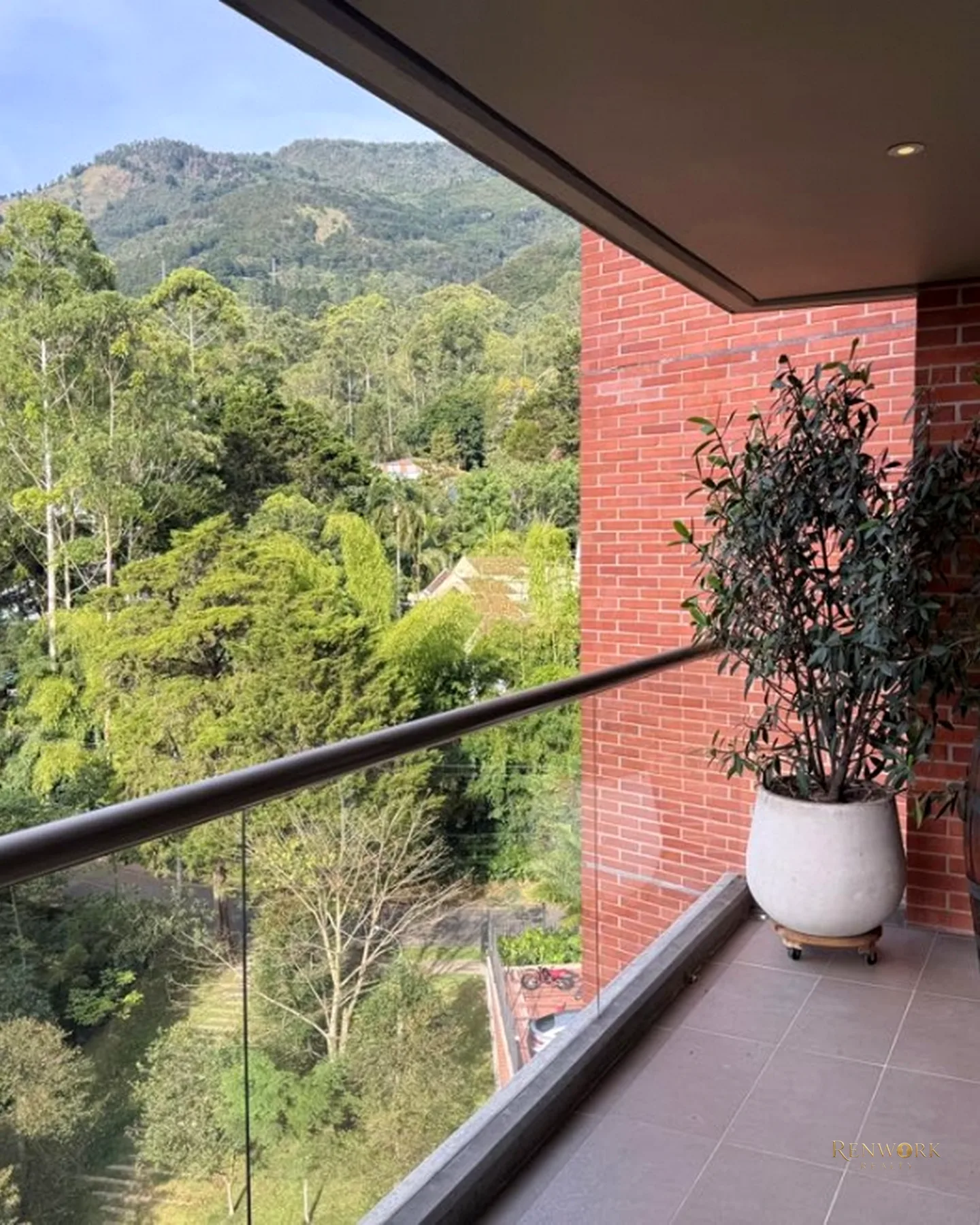 APARTAMENTO EN VENTA COLA DEL ZORRO EL POBLADO MEDELLÍN · foto 9
