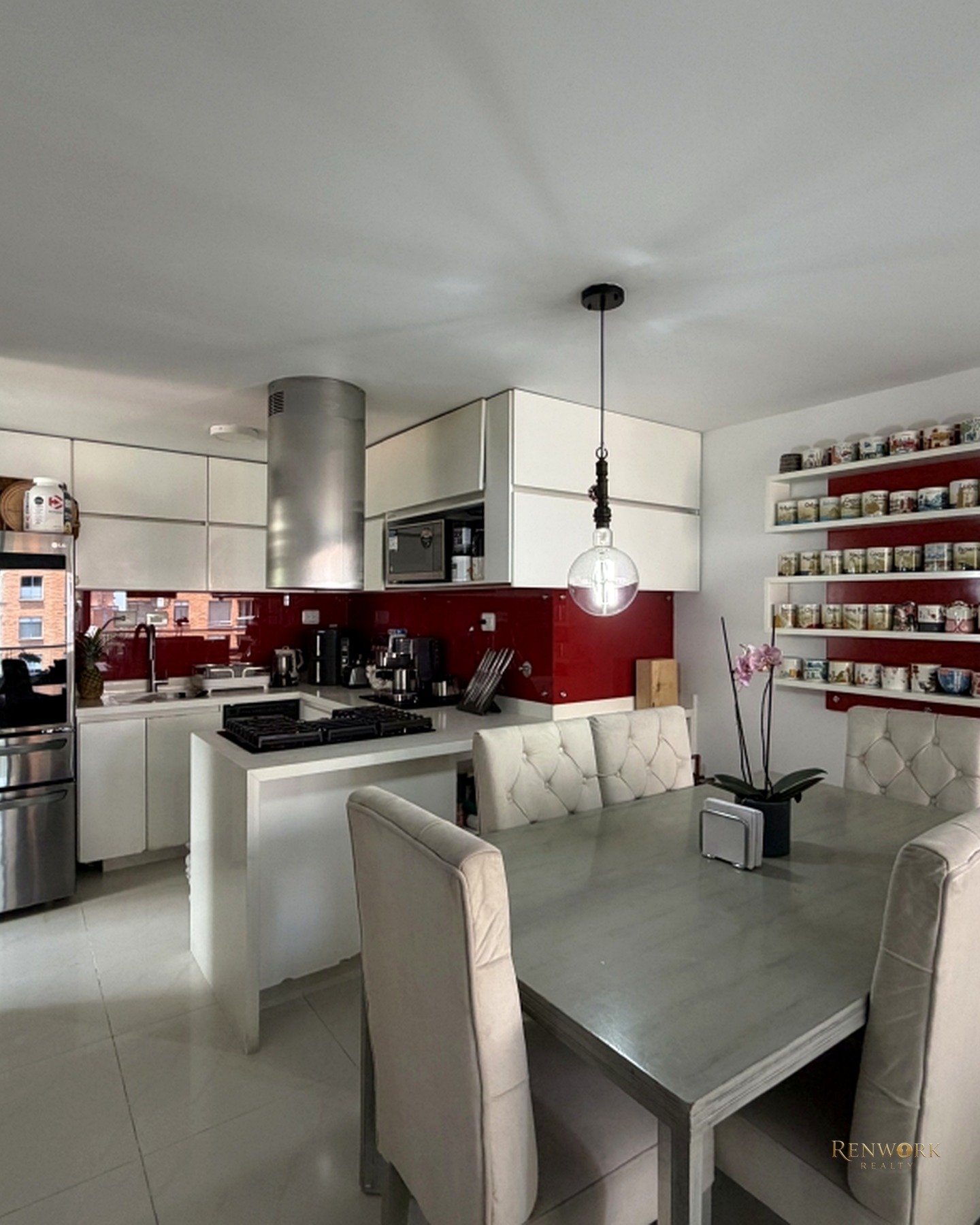 Vista de APARTAMENTO EN VENTA CON 3 HABITACIONES EN CASTROPOL, CERCA A TODO.