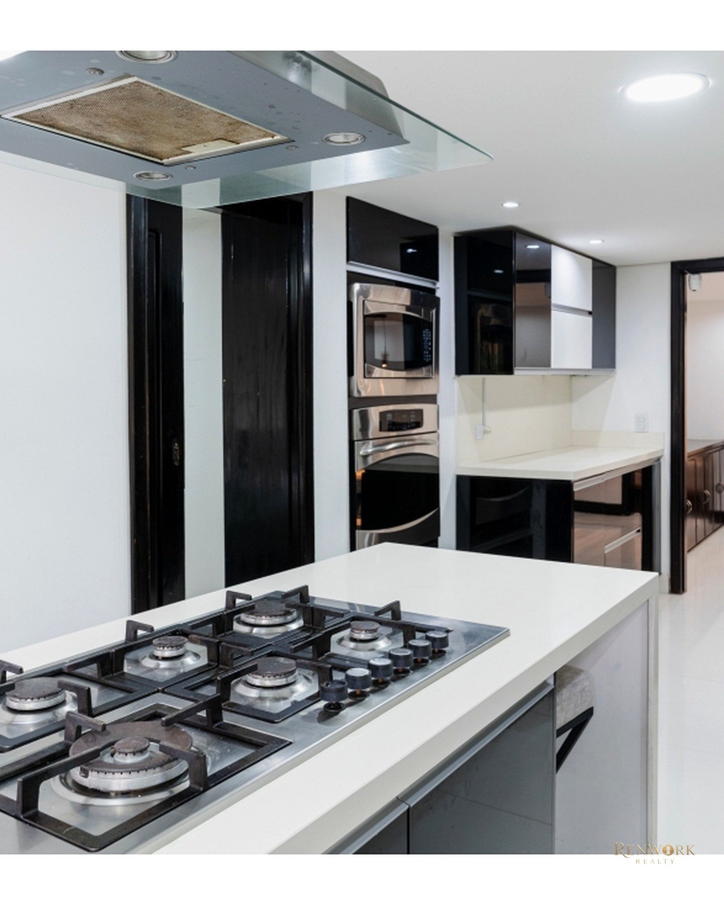 APARTAMENTO EN VENTA DE 360 M2 EN SECTOR LOS BALSOS, EL POBLADO. · foto 12