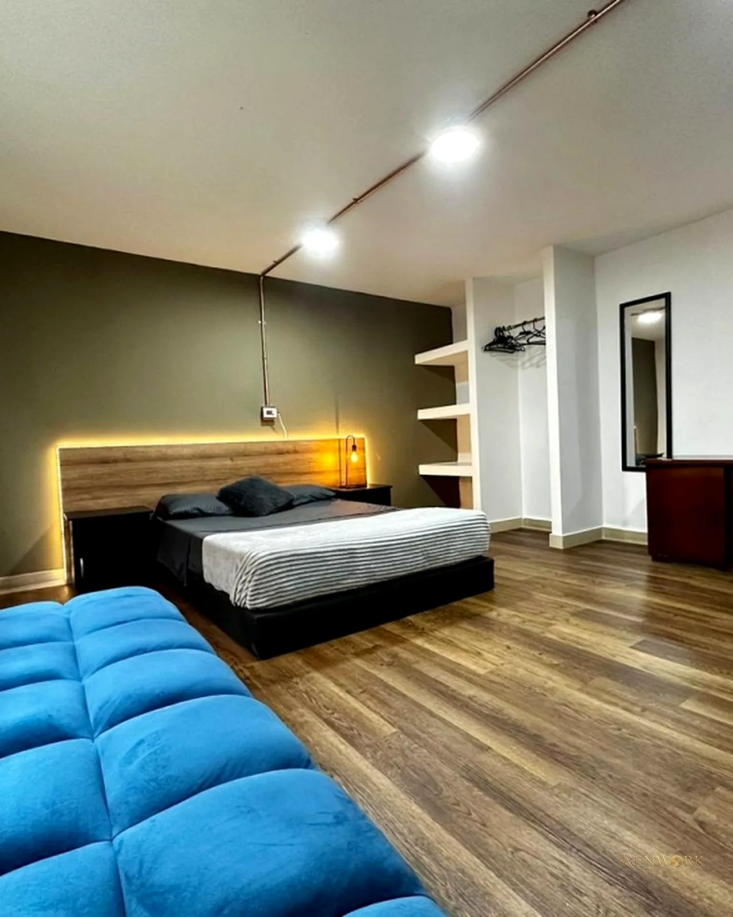 APARTAMENTO EN VENTA EL POBLADO AGUACATALA REMODELADO · foto 18