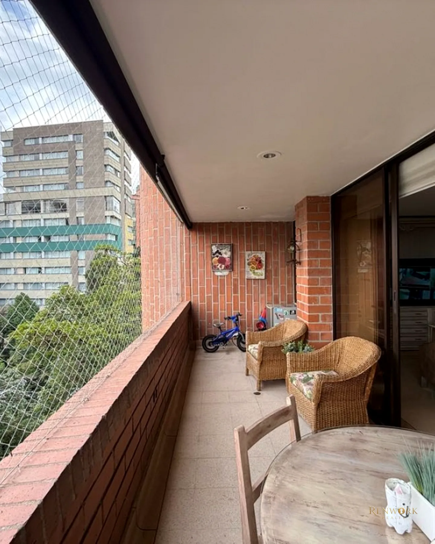 APARTAMENTO EN VENTA EL POBLADO CASTROPOL · foto 18