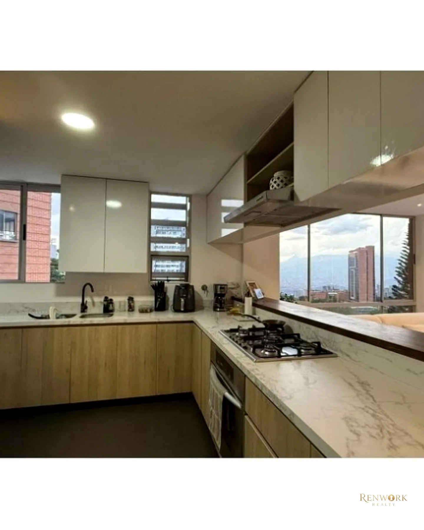 APARTAMENTO EN VENTA EL POBLADO · foto 4