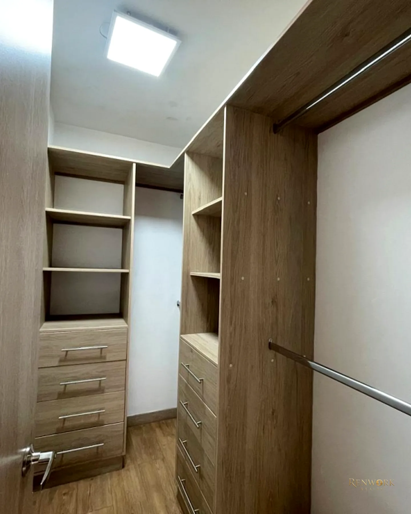 APARTAMENTO EN VENTA EL POBLADO LOMA DE SAN JULIAN · foto 16