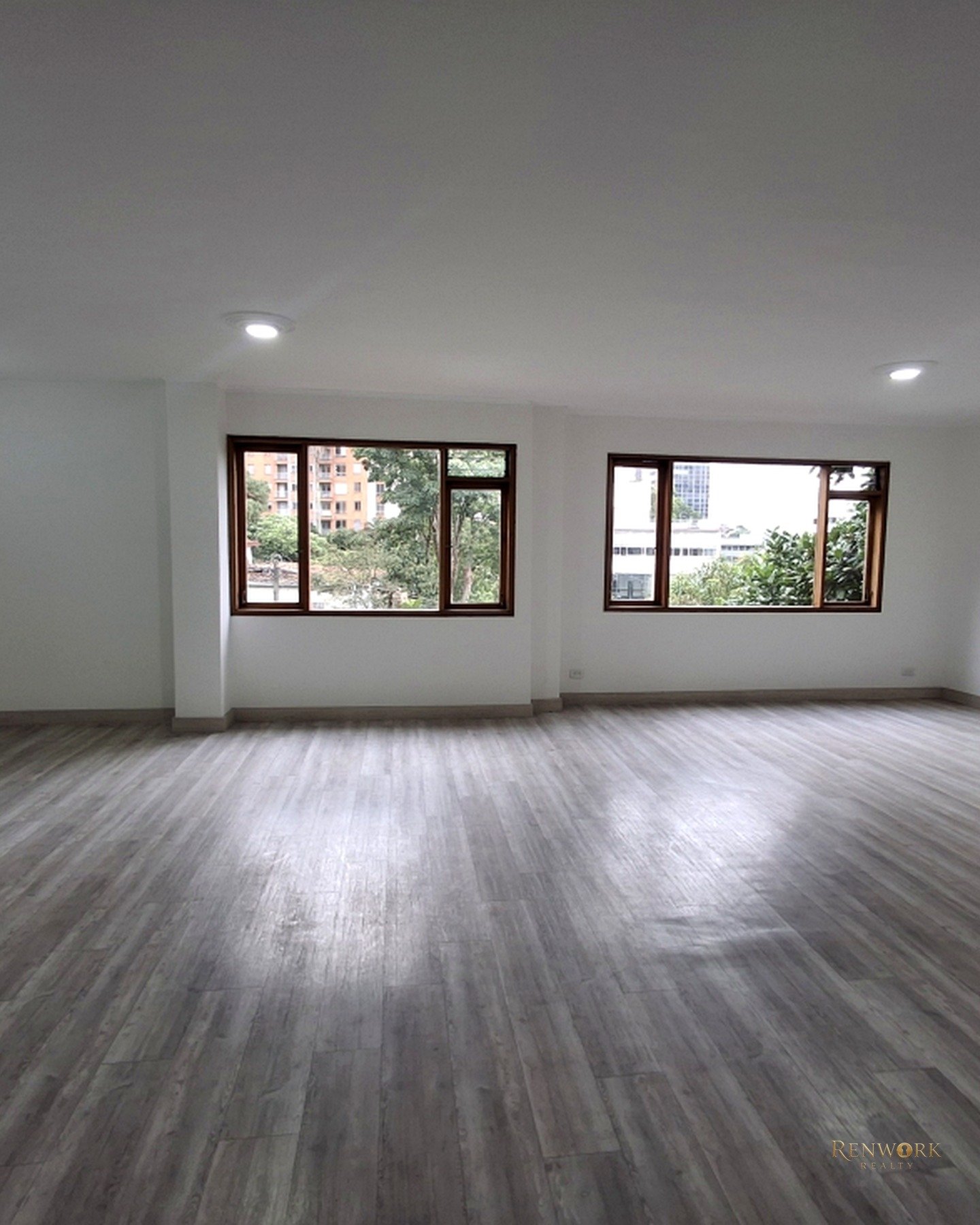 Vista de APARTAMENTO EN VENTA, EL POBLADO, SECTOR CASTROPOL