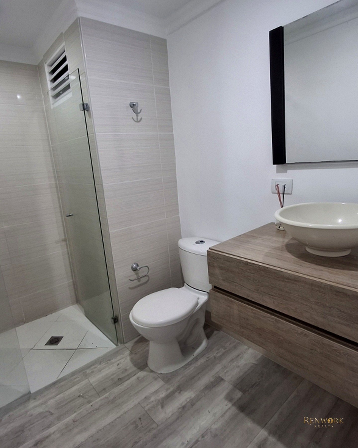 APARTAMENTO EN VENTA, EL POBLADO, SECTOR CASTROPOL · foto 19