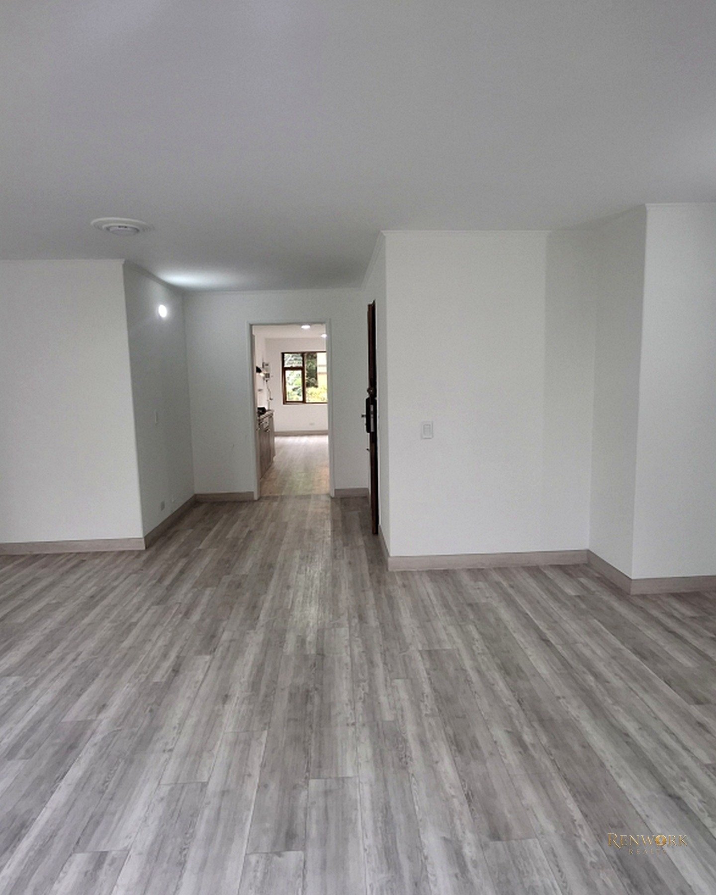 APARTAMENTO EN VENTA, EL POBLADO, SECTOR CASTROPOL · foto 5