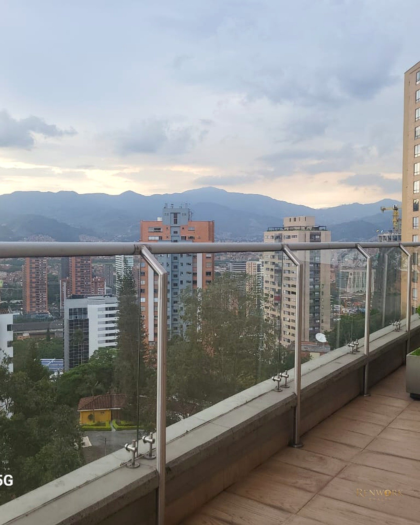 APARTAMENTO EN VENTA EN CASTROPOL MEDELLIN · foto 8